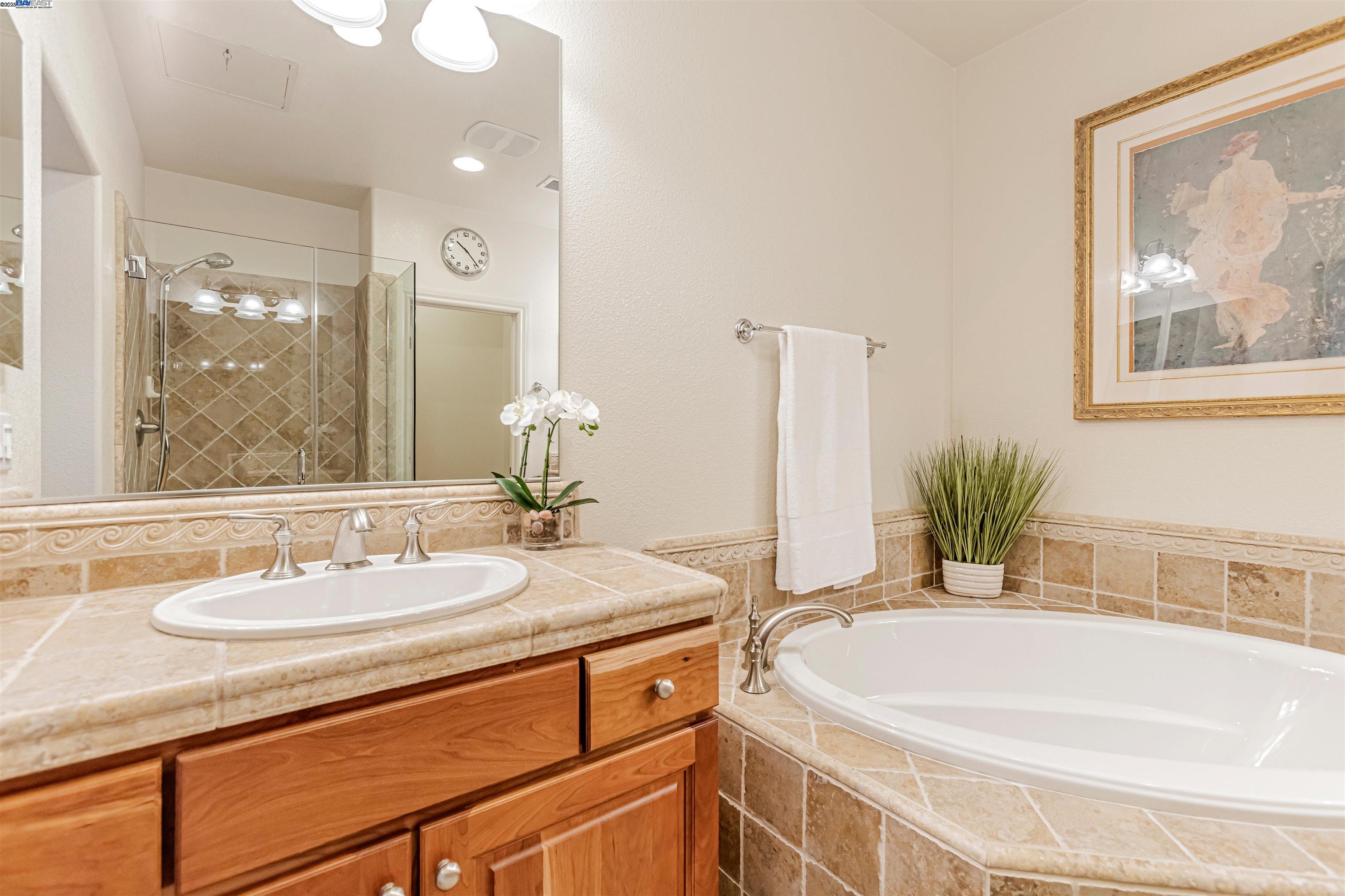 Detail Gallery Image 22 of 28 For 3493 Capoterra Way, Dublin,  CA 94568 - 2 Beds | 2/1 Baths