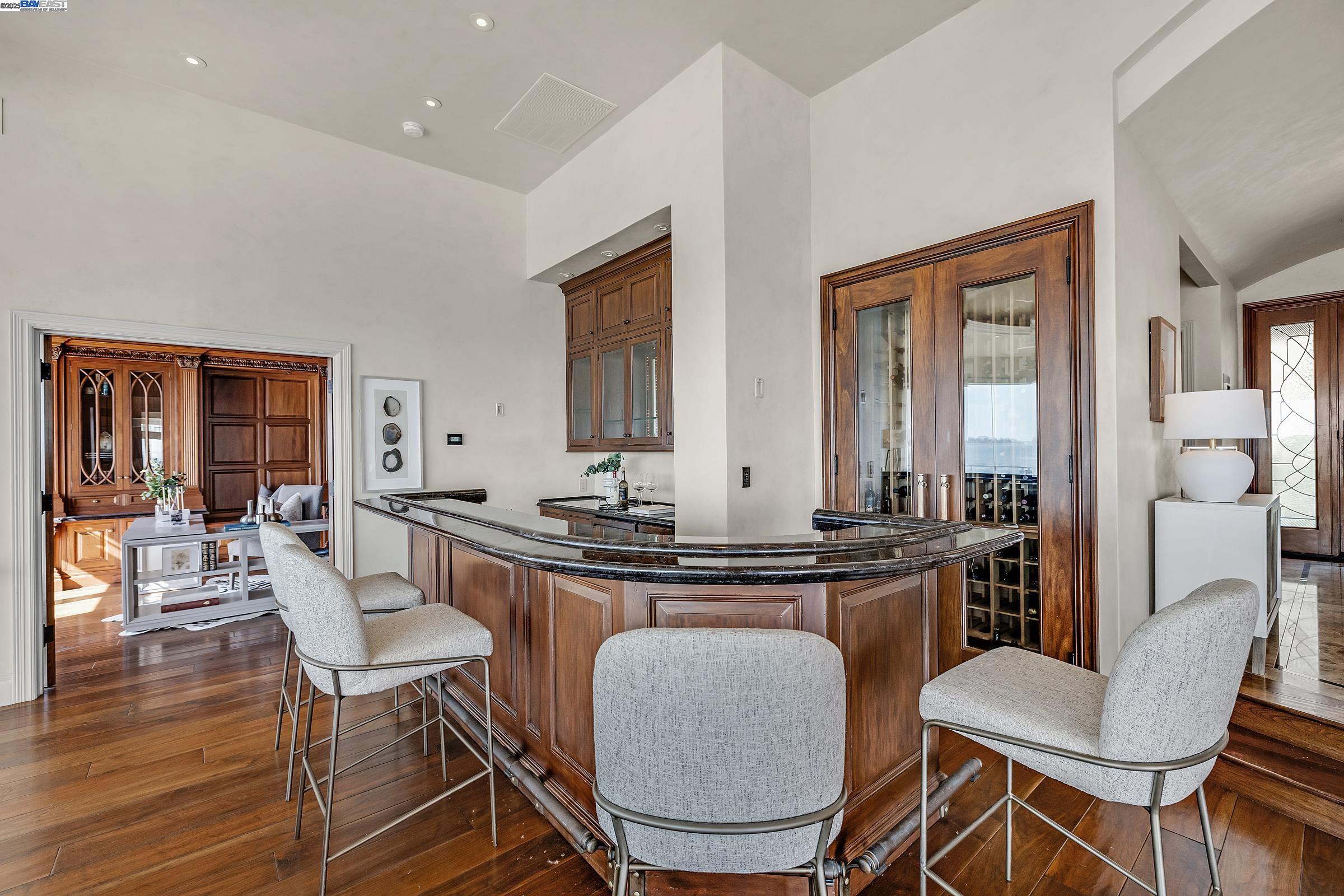 Detail Gallery Image 12 of 57 For 797 Las Olas Dr, Aptos,  CA 95003 - 5 Beds | 4/1 Baths