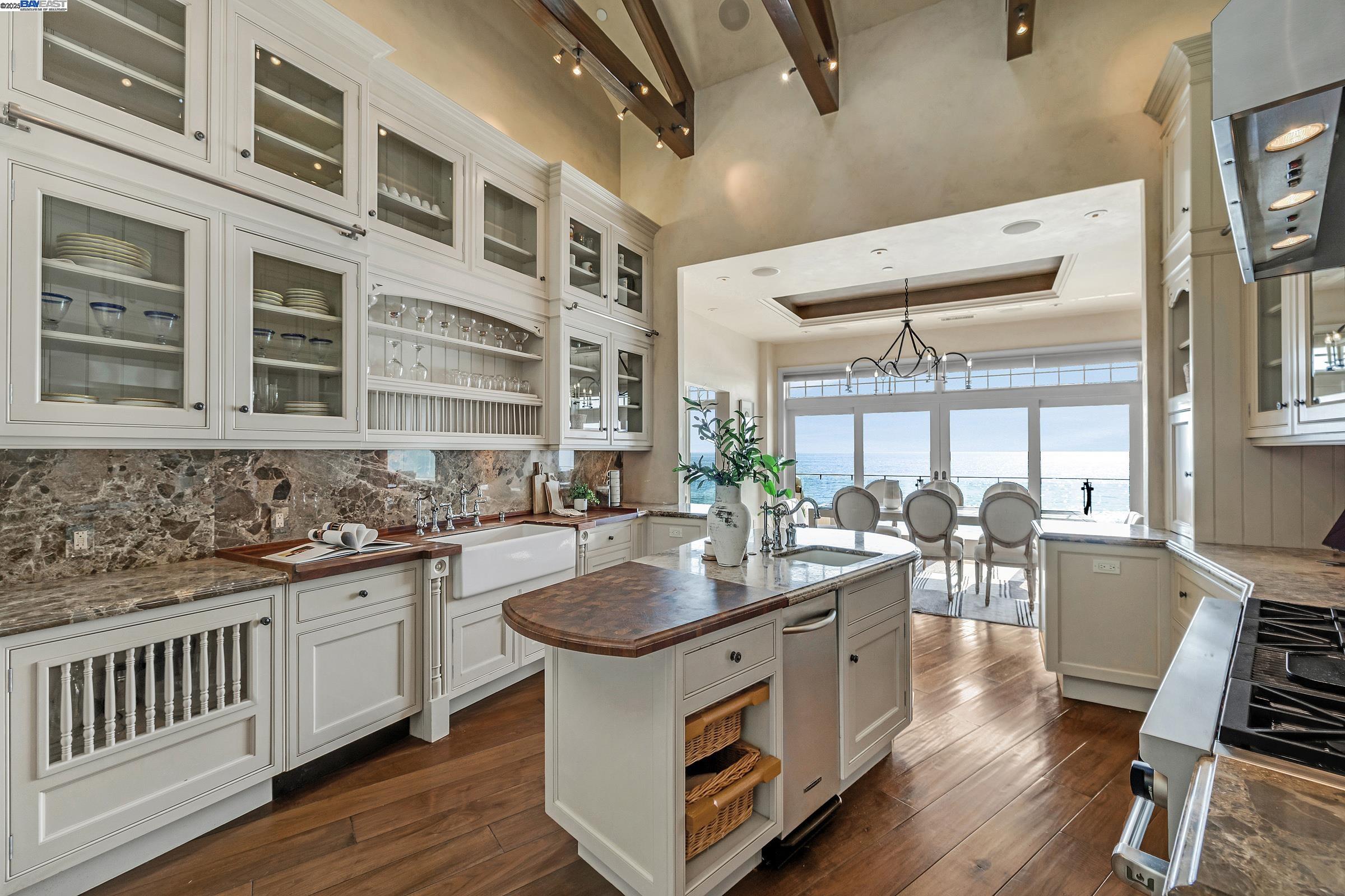 Detail Gallery Image 15 of 57 For 797 Las Olas Dr, Aptos,  CA 95003 - 5 Beds | 4/1 Baths