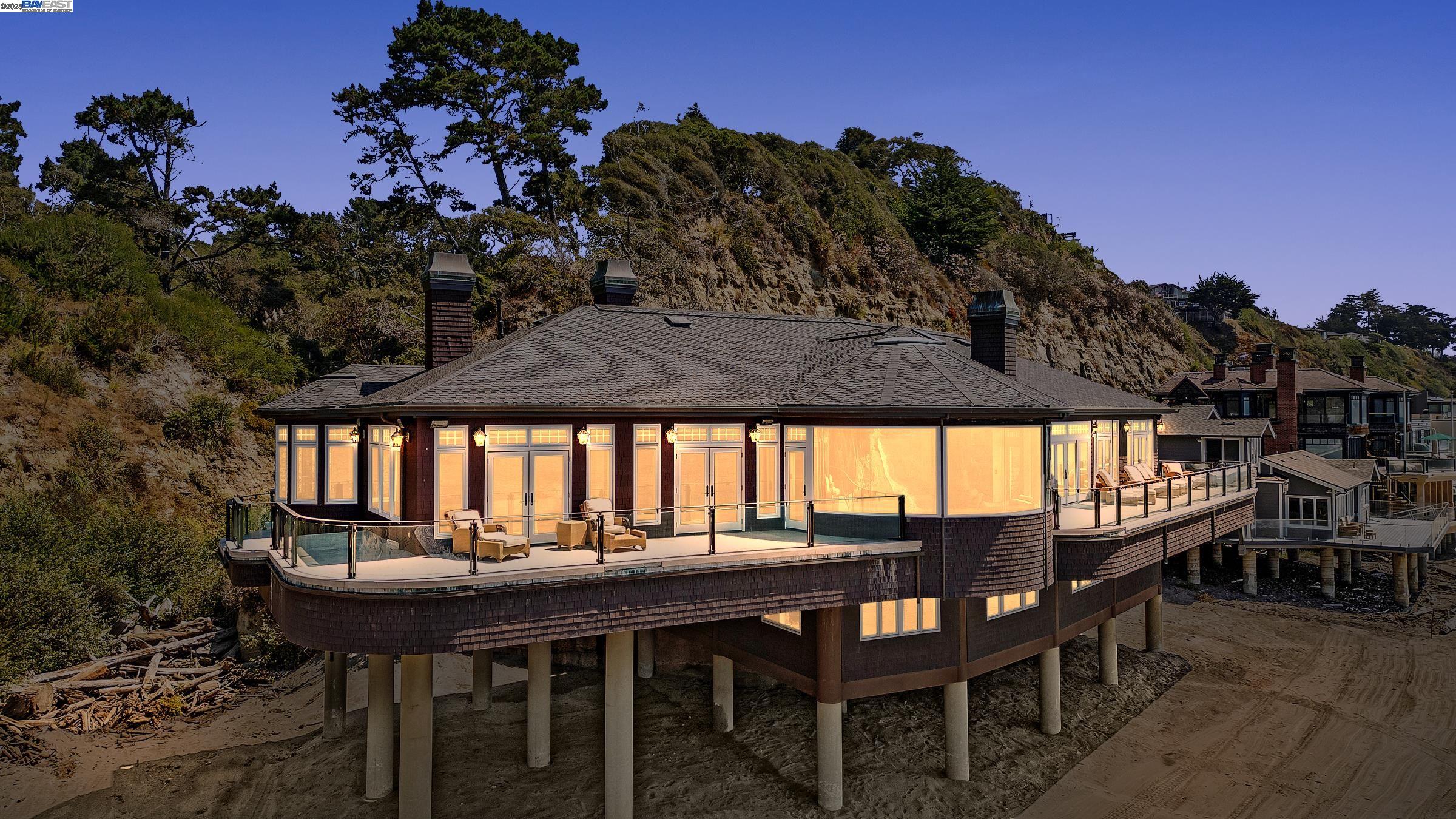 Detail Gallery Image 18 of 60 For 797 Las Olas Dr, Aptos,  CA 95003 - 5 Beds | 4/1 Baths