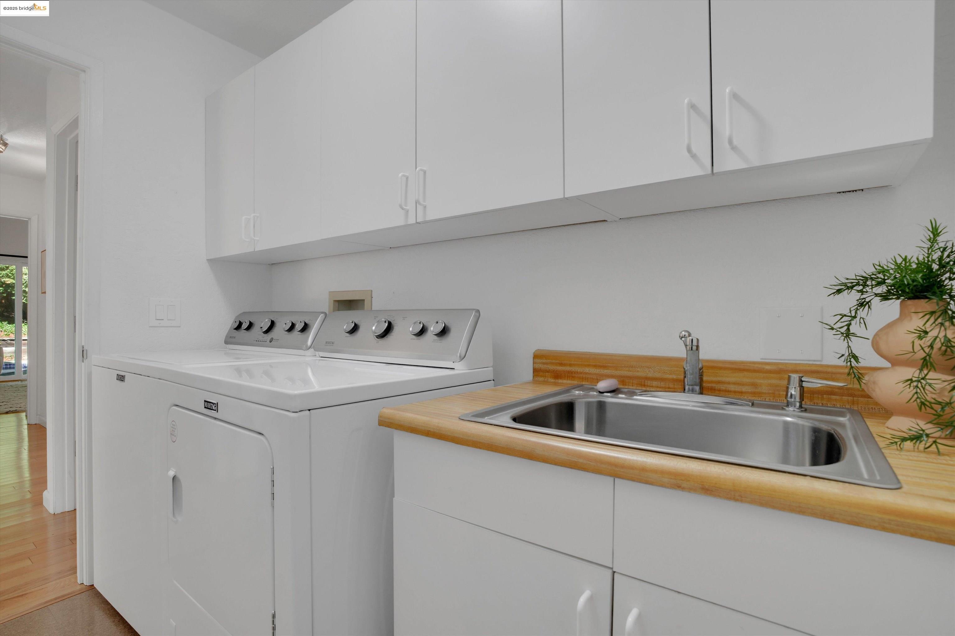 Detail Gallery Image 22 of 34 For 2380 Martinez Ct, Pinole,  CA 94564 - 3 Beds | 2 Baths