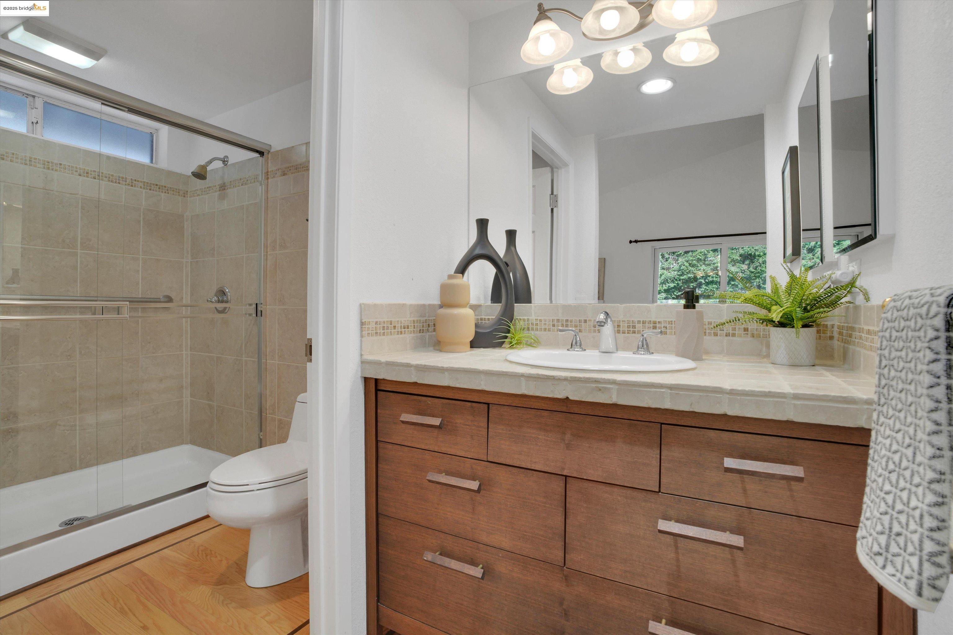 Detail Gallery Image 30 of 34 For 2380 Martinez Ct, Pinole,  CA 94564 - 3 Beds | 2 Baths