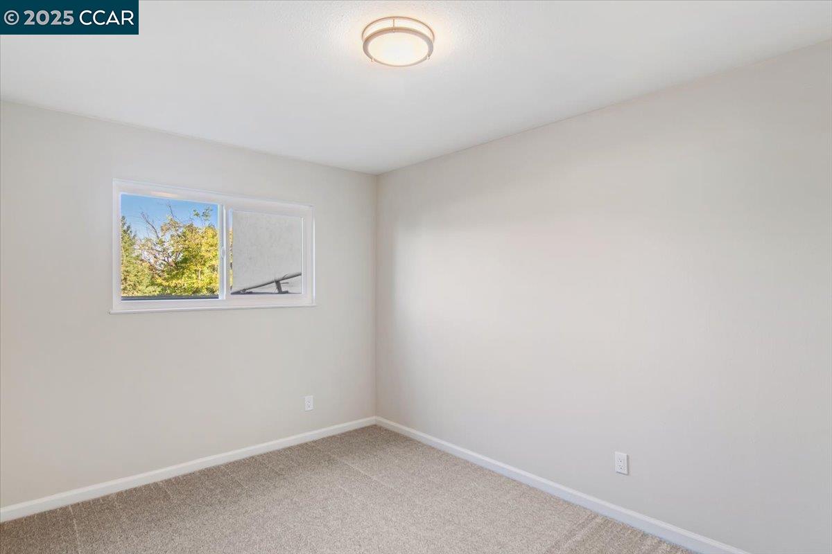 Detail Gallery Image 15 of 18 For 2422 Pleasant Hill Rd #6,  Pleasant Hill,  CA 94523 - 2 Beds | 1 Baths