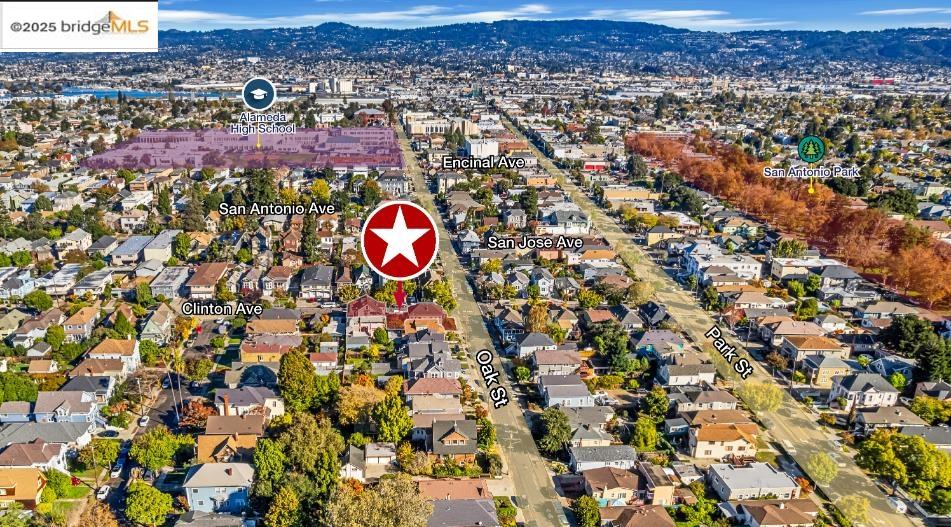 Detail Gallery Image 3 of 34 For 897 Oak Street, Alameda,  CA 94501 - – Beds | – Baths