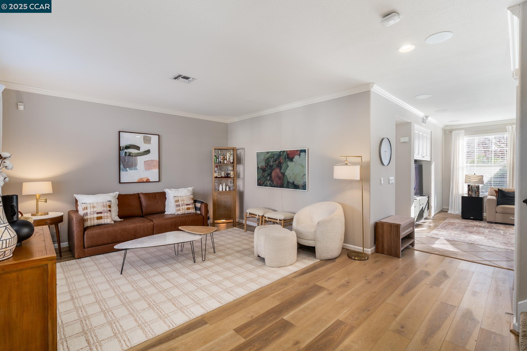 Detail Gallery Image 4 of 37 For 84 Plumeria Ct, Danville,  CA 94506 - 5 Beds | 3 Baths