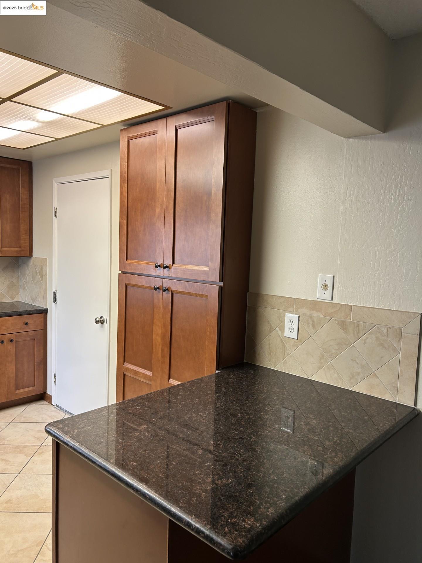 Detail Gallery Image 15 of 37 For 1363 Ridgecrest Rd, Pinole,  CA 94564 - 3 Beds | 2/1 Baths