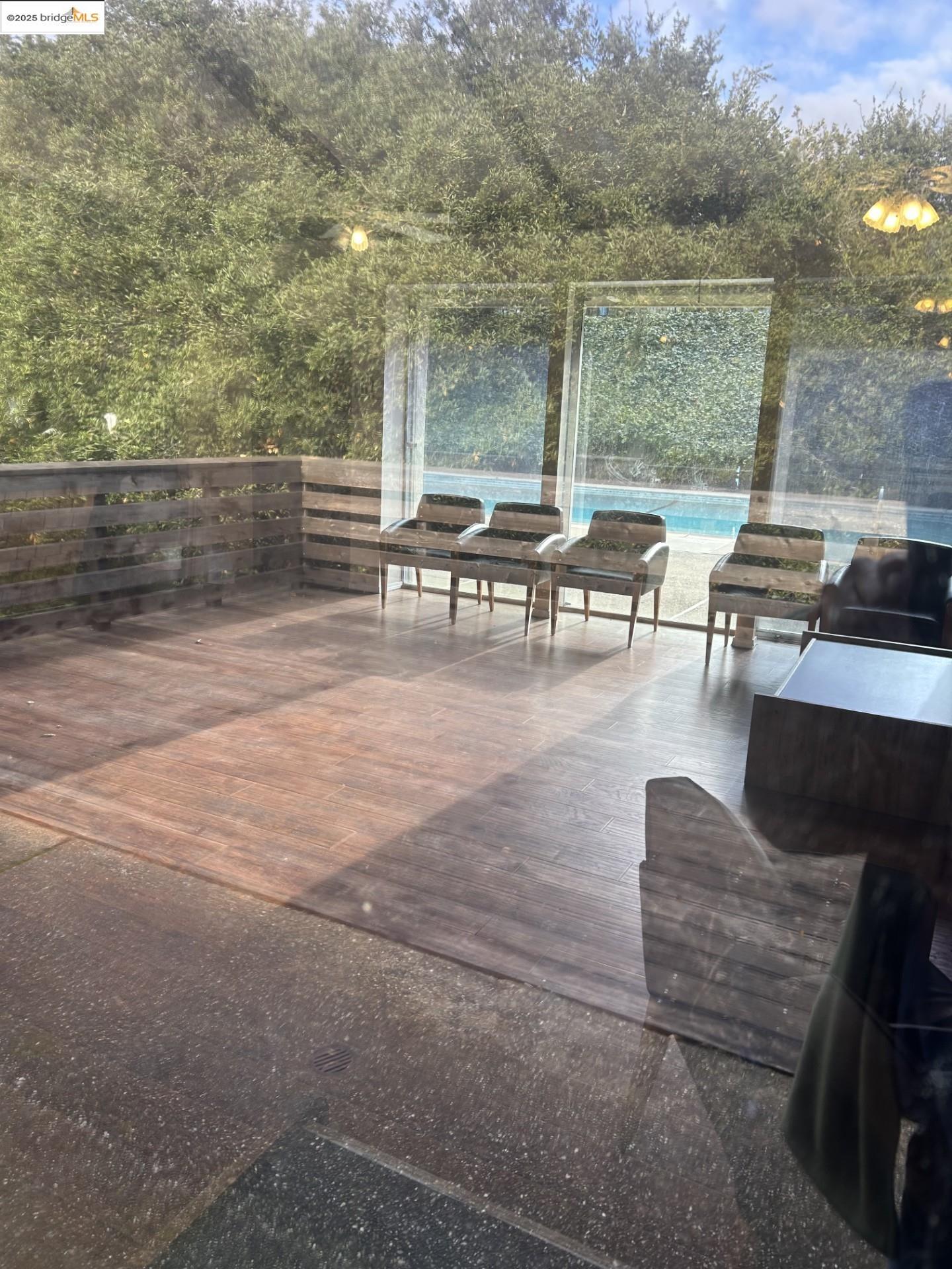 Detail Gallery Image 6 of 37 For 1363 Ridgecrest Rd, Pinole,  CA 94564 - 3 Beds | 2/1 Baths