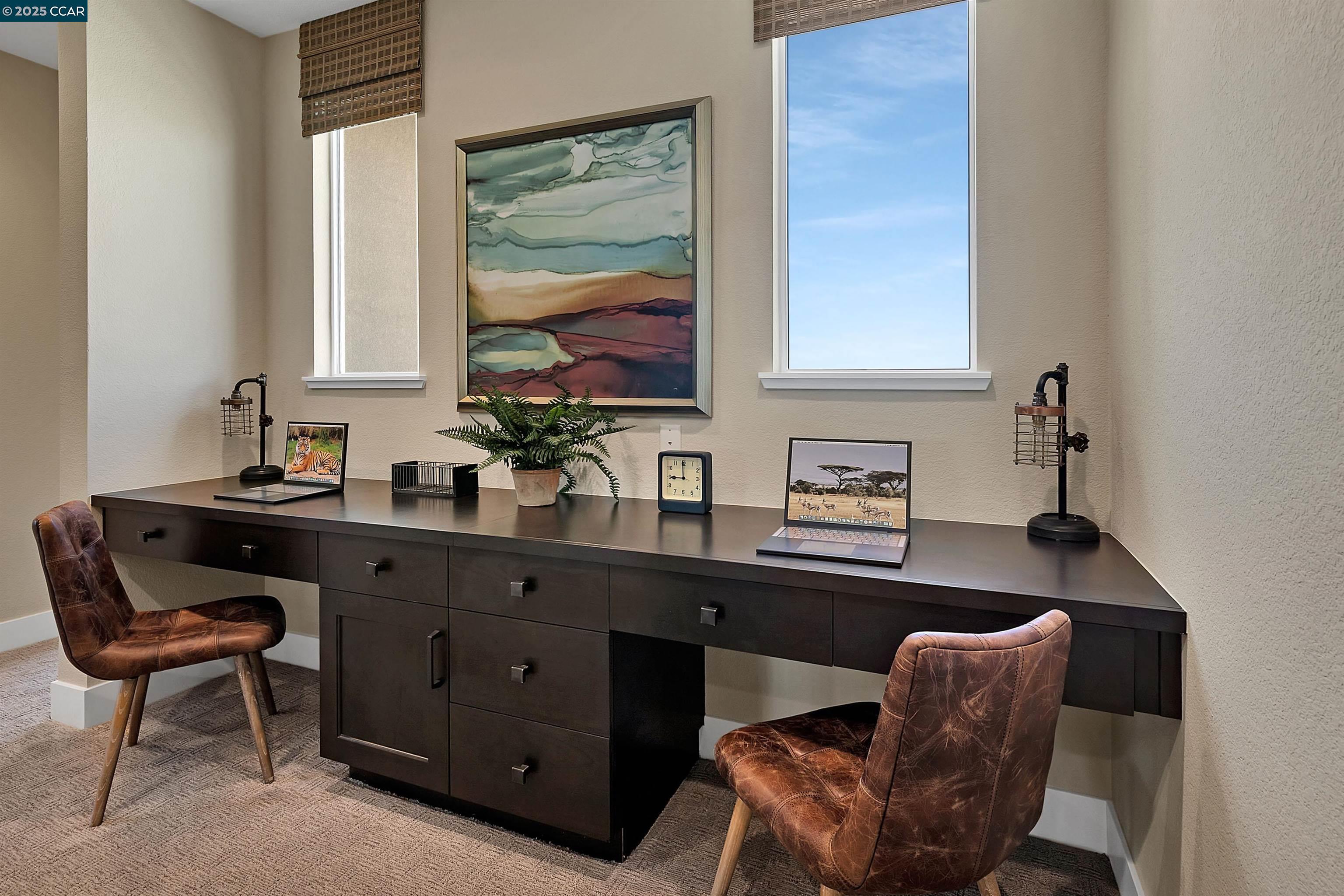 Detail Gallery Image 11 of 20 For 16121 Poulson Ct, Lathrop,  CA 95330 - 5 Beds | 4/1 Baths