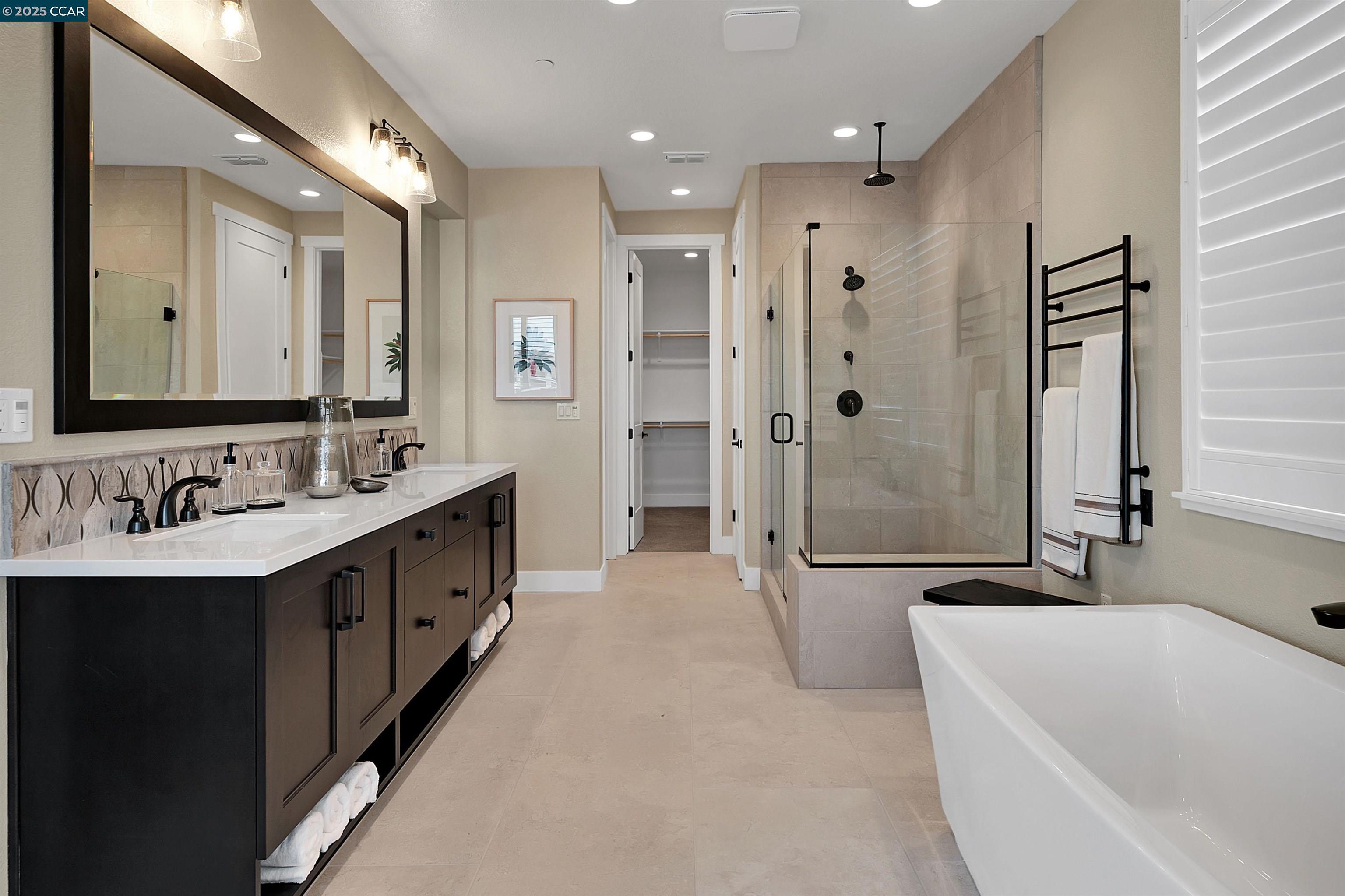 Detail Gallery Image 17 of 20 For 16121 Poulson Ct, Lathrop,  CA 95330 - 5 Beds | 4/1 Baths