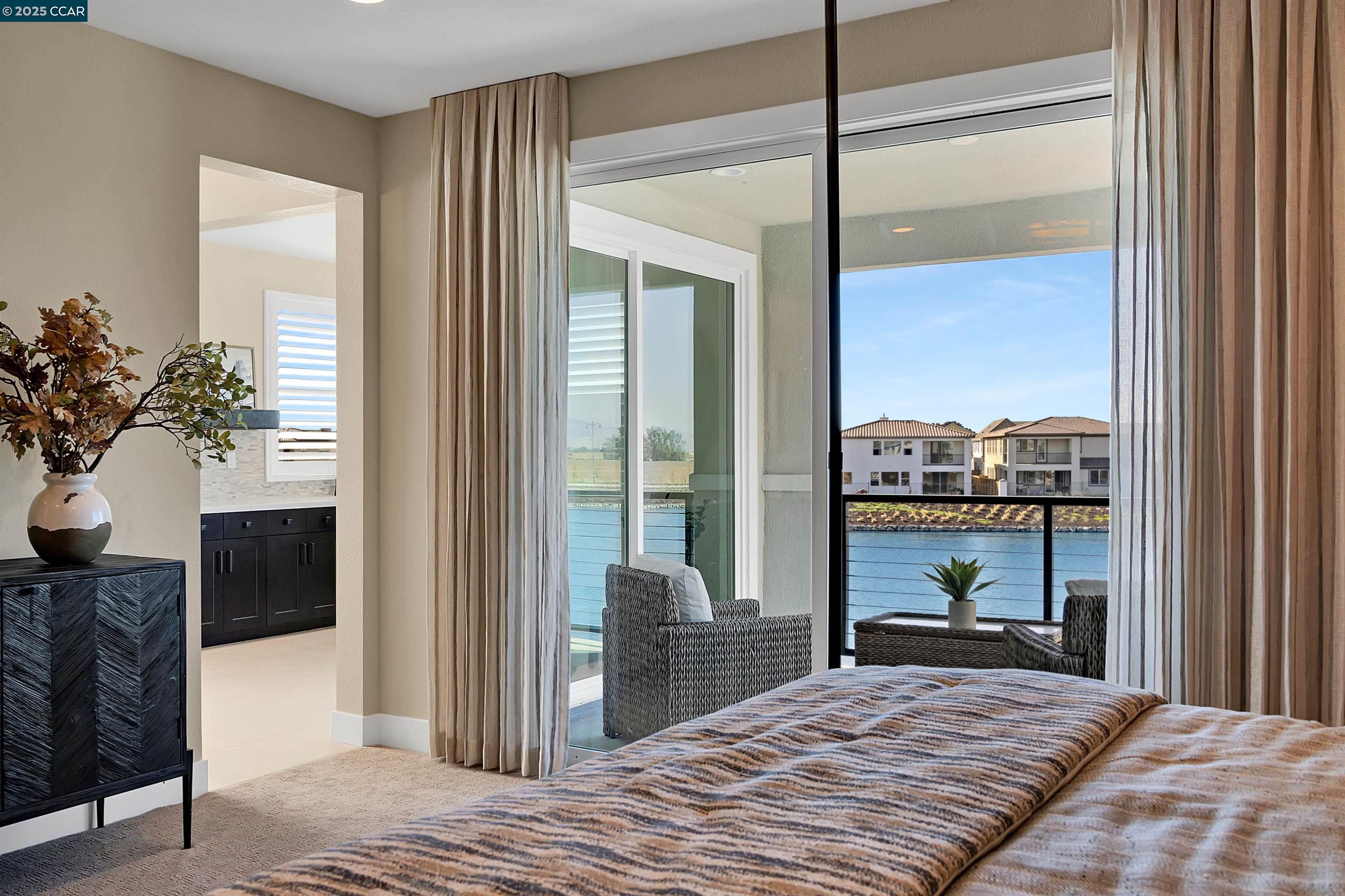 Detail Gallery Image 5 of 20 For 16121 Poulson Ct, Lathrop,  CA 95330 - 5 Beds | 4/1 Baths