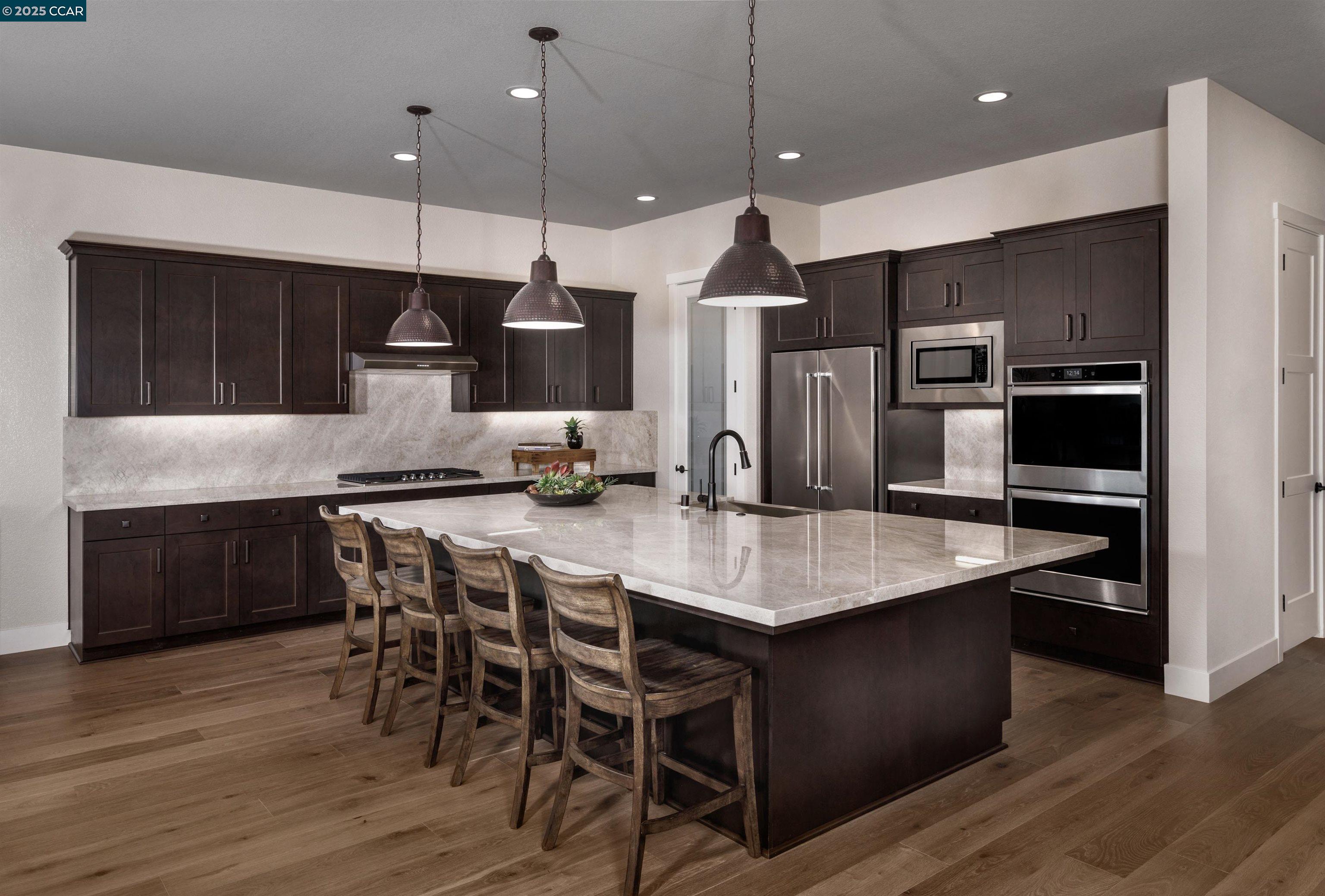 Detail Gallery Image 9 of 20 For 16121 Poulson Ct, Lathrop,  CA 95330 - 5 Beds | 4/1 Baths