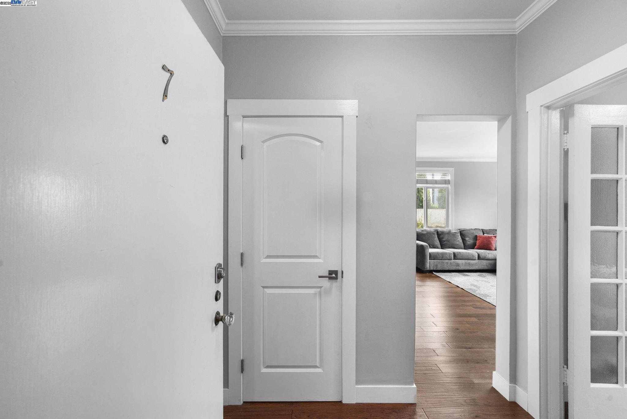 Detail Gallery Image 2 of 25 For 1925 Leavenworth St #7,  San Francisco,  CA 94133 - 1 Beds | 1 Baths