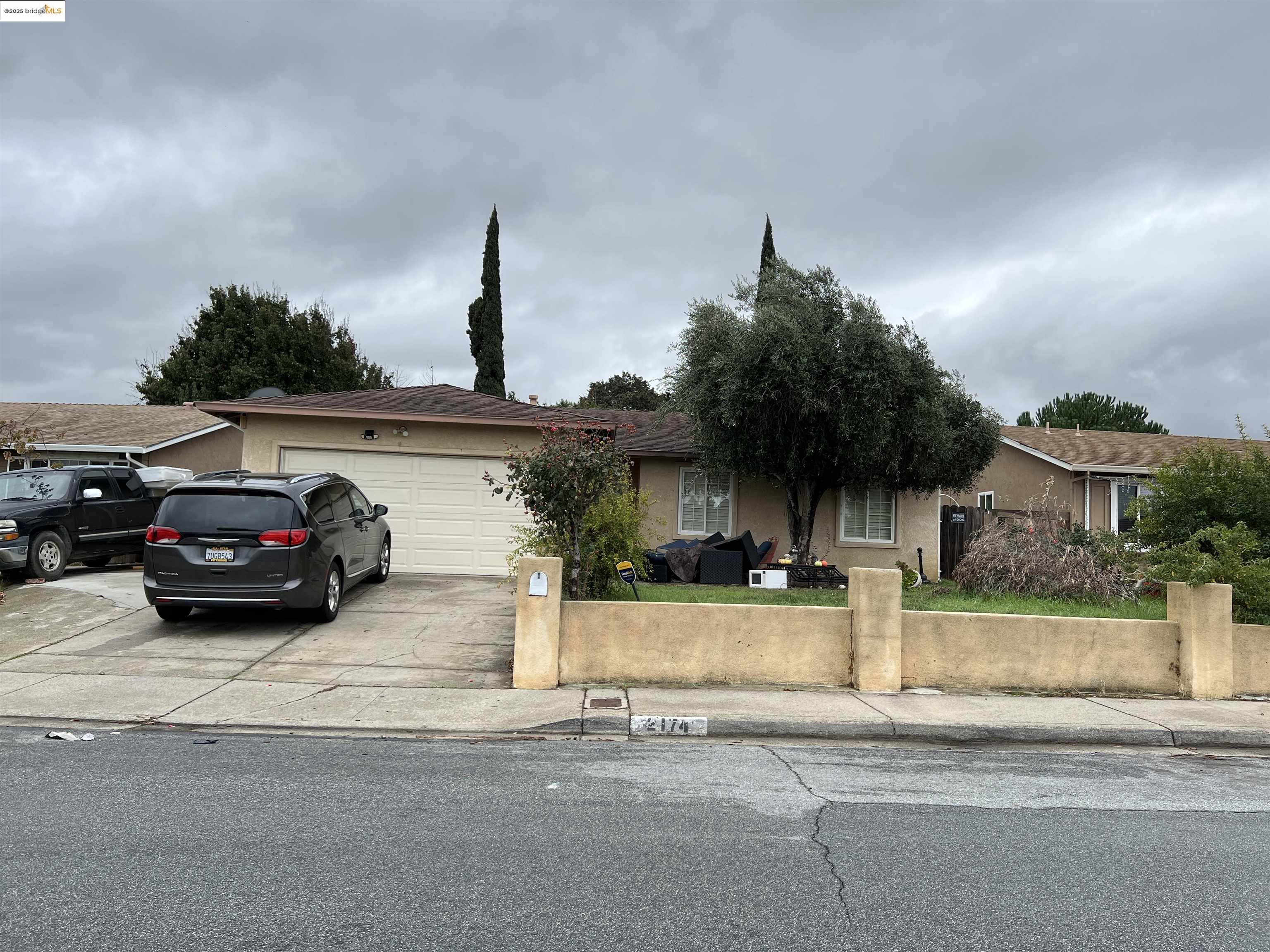 Front Image Thumbnail for EB41117990