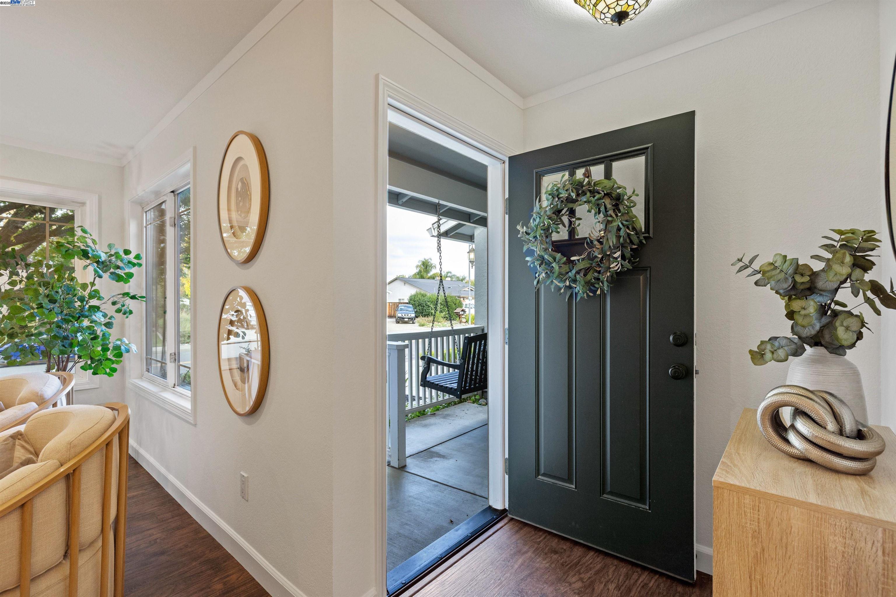 Detail Gallery Image 6 of 32 For 5285 Felicia Ave, Livermore,  CA 94550 - 3 Beds | 2 Baths