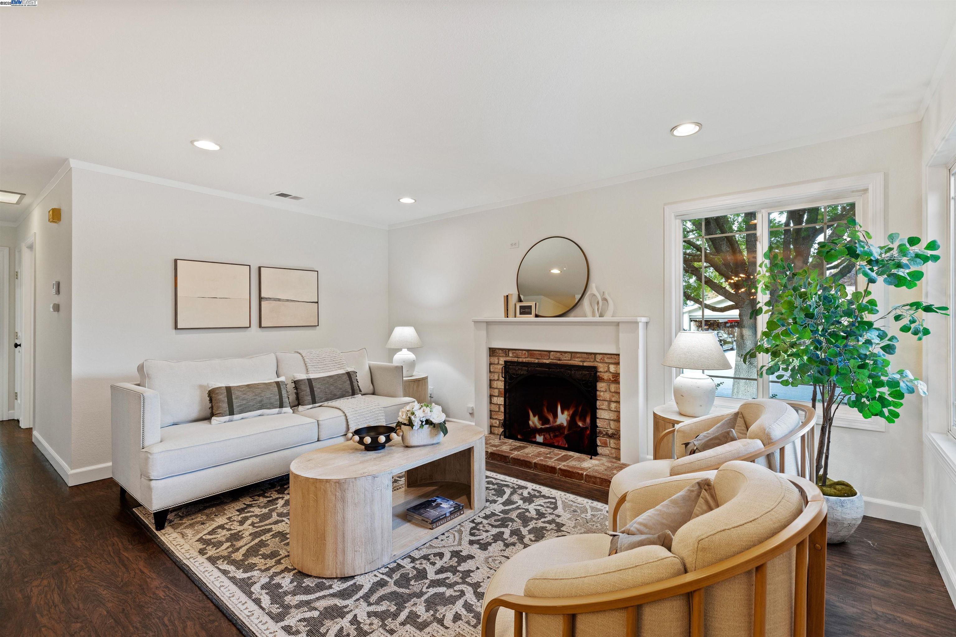 Detail Gallery Image 7 of 32 For 5285 Felicia Ave, Livermore,  CA 94550 - 3 Beds | 2 Baths