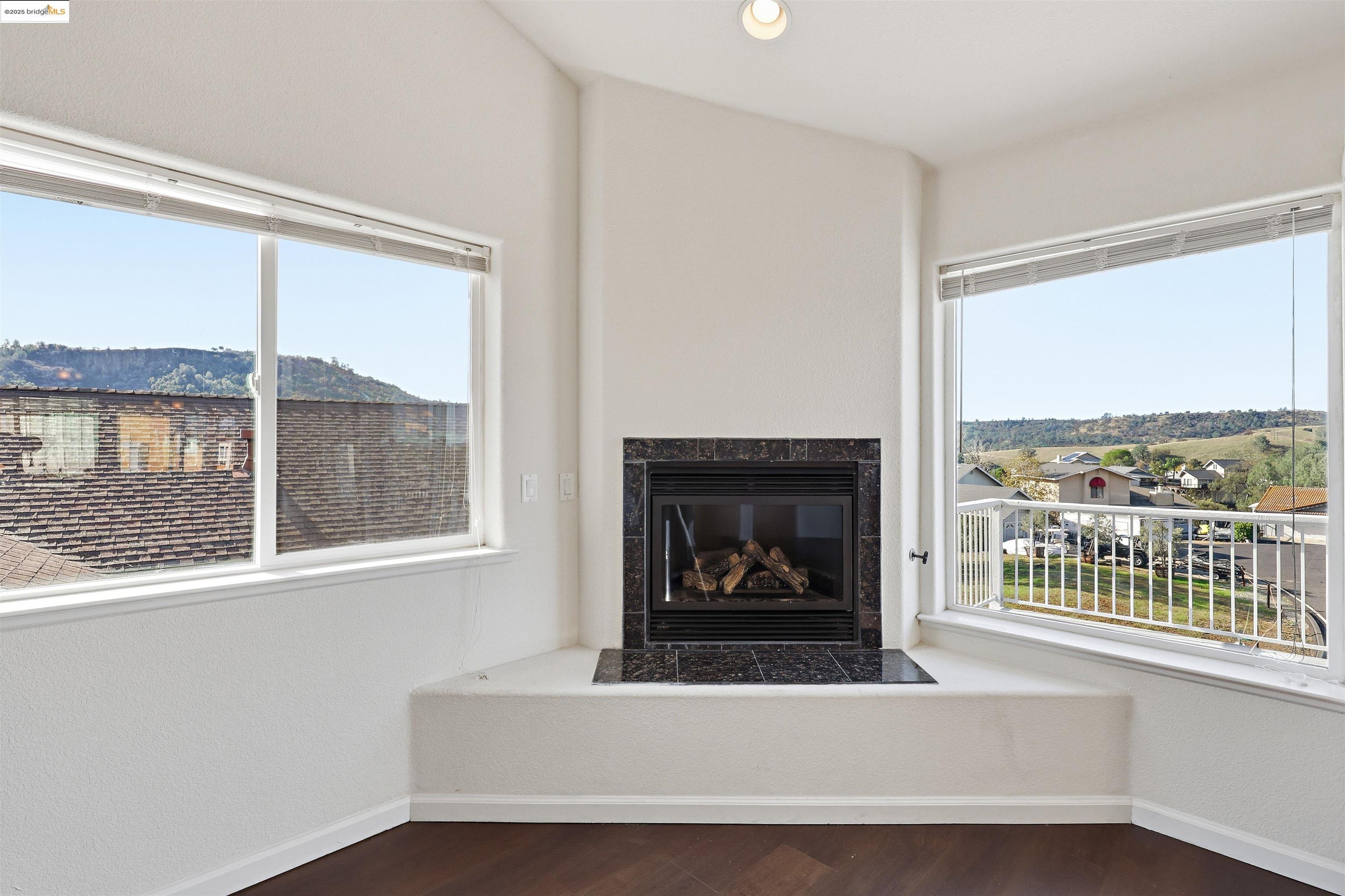 Detail Gallery Image 8 of 60 For 629 Poker Flat, Copperopolis,  CA 95228 - 3 Beds | 2/1 Baths