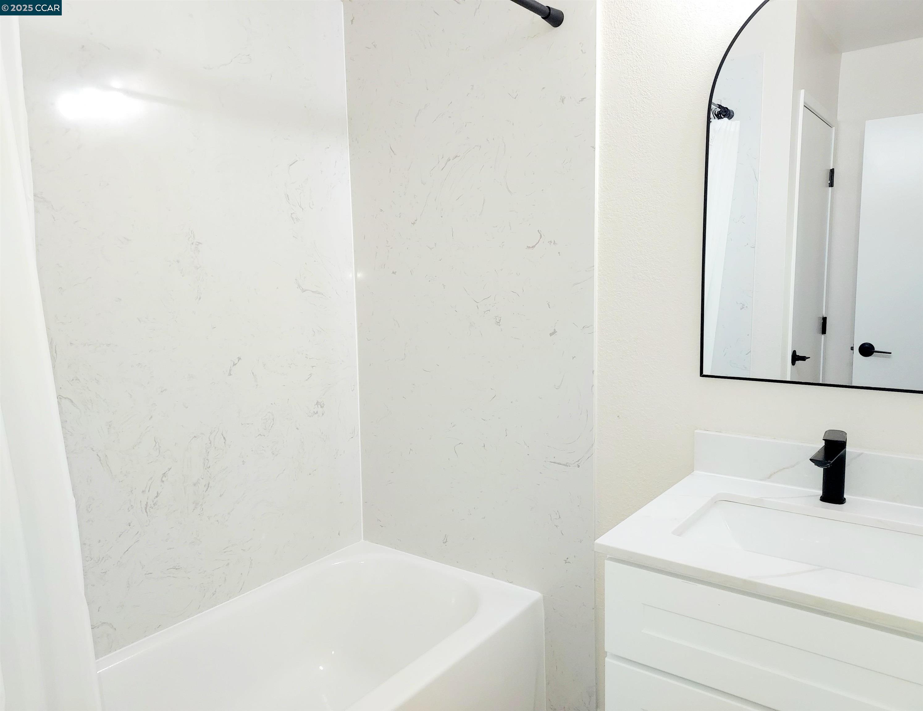 Photo #19: 41117993 Listing: Photo #19