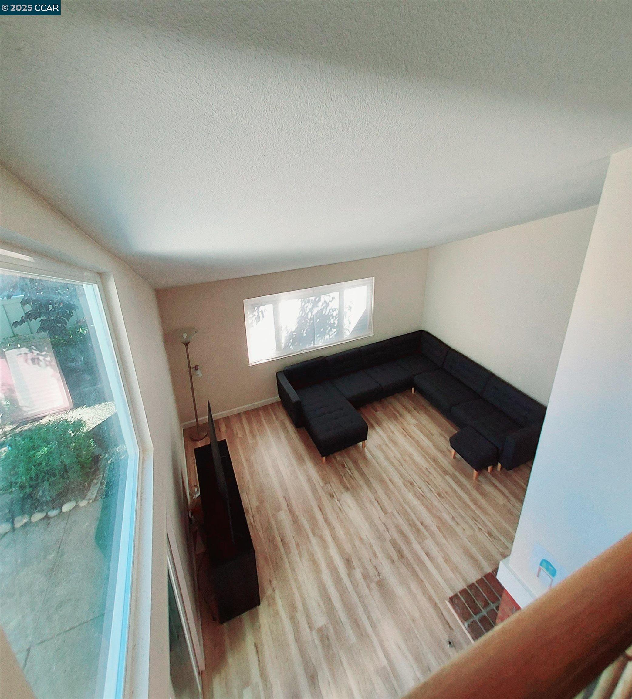 Detail Gallery Image 10 of 40 For 1936 Nero Ct, Walnut Creek,  CA 94598 - 3 Beds | 2/1 Baths