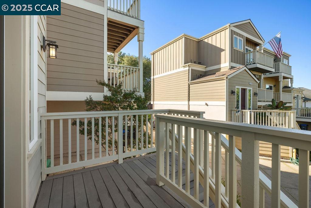 Detail Gallery Image 3 of 45 For 200 Valletta Ln, Pleasanton,  CA 94566 - 3 Beds | 2/2 Baths