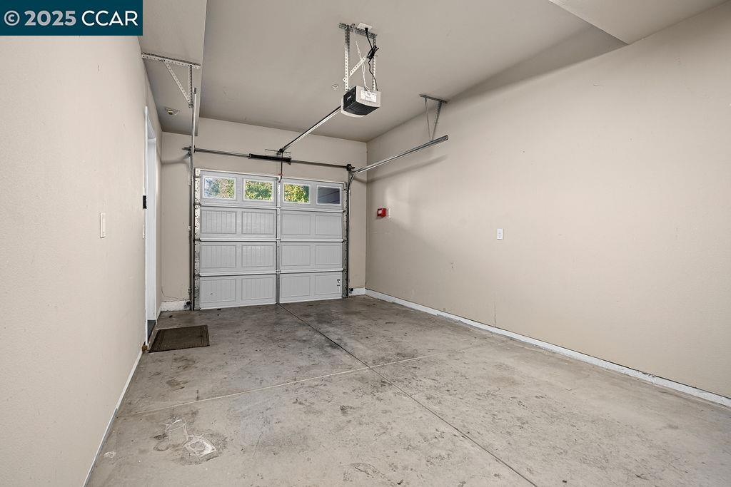 Detail Gallery Image 33 of 45 For 200 Valletta Ln, Pleasanton,  CA 94566 - 3 Beds | 2/2 Baths