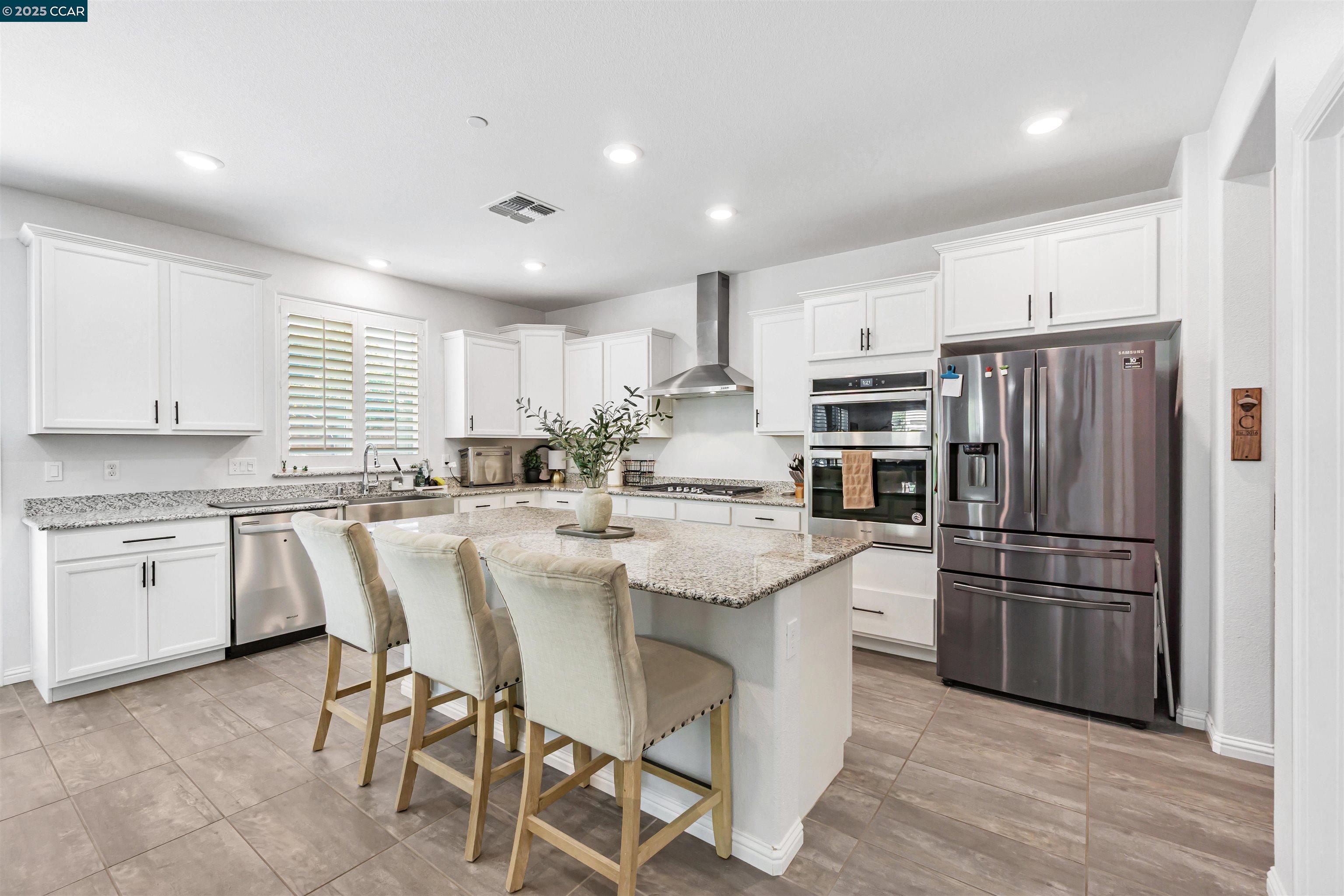 Detail Gallery Image 3 of 39 For 158 Wooley Creek Way, Brentwood,  CA 94513 - 4 Beds | 2/1 Baths