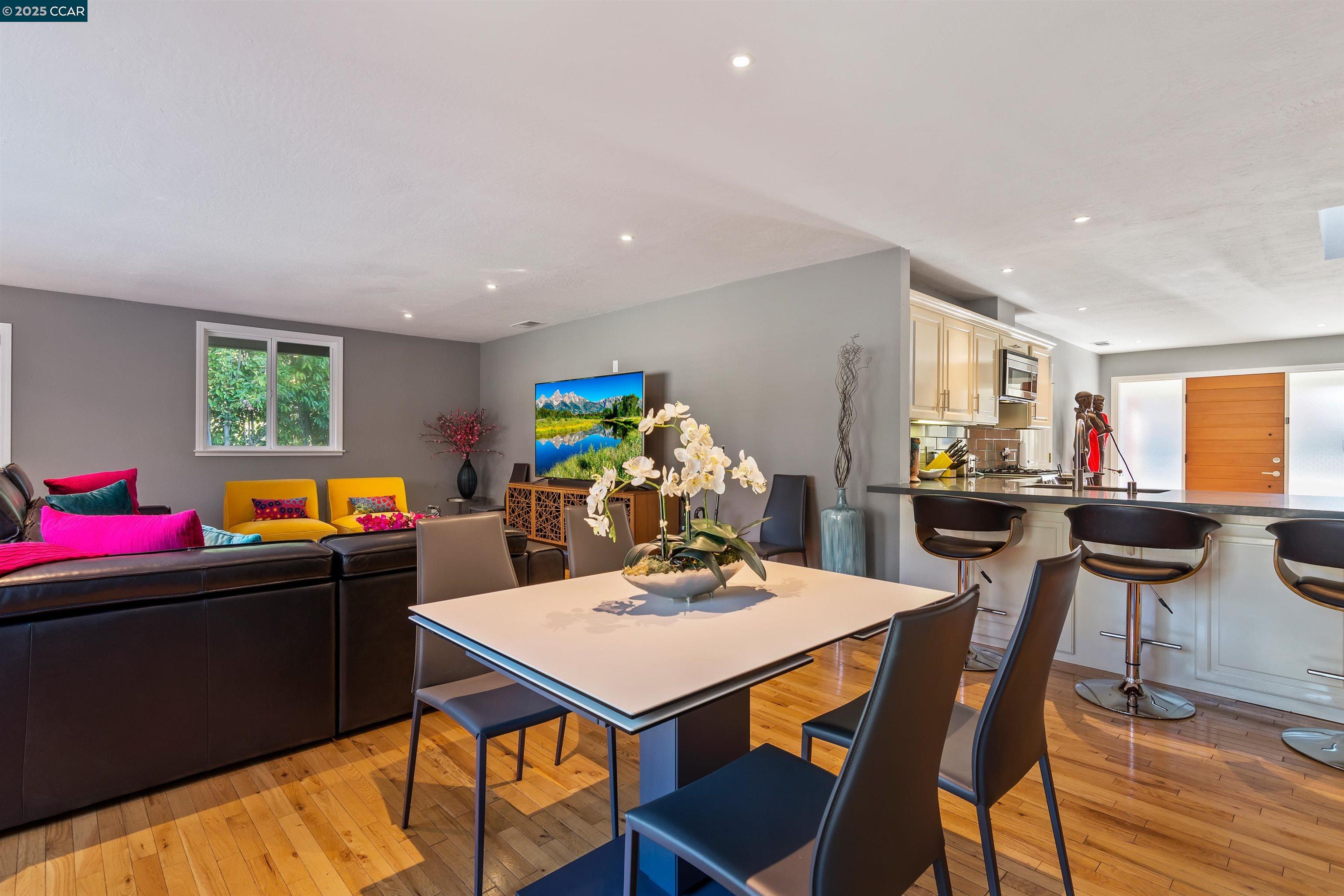 Detail Gallery Image 12 of 32 For 1536 Alamo Way, Alamo,  CA 94507 - 5 Beds | 2 Baths