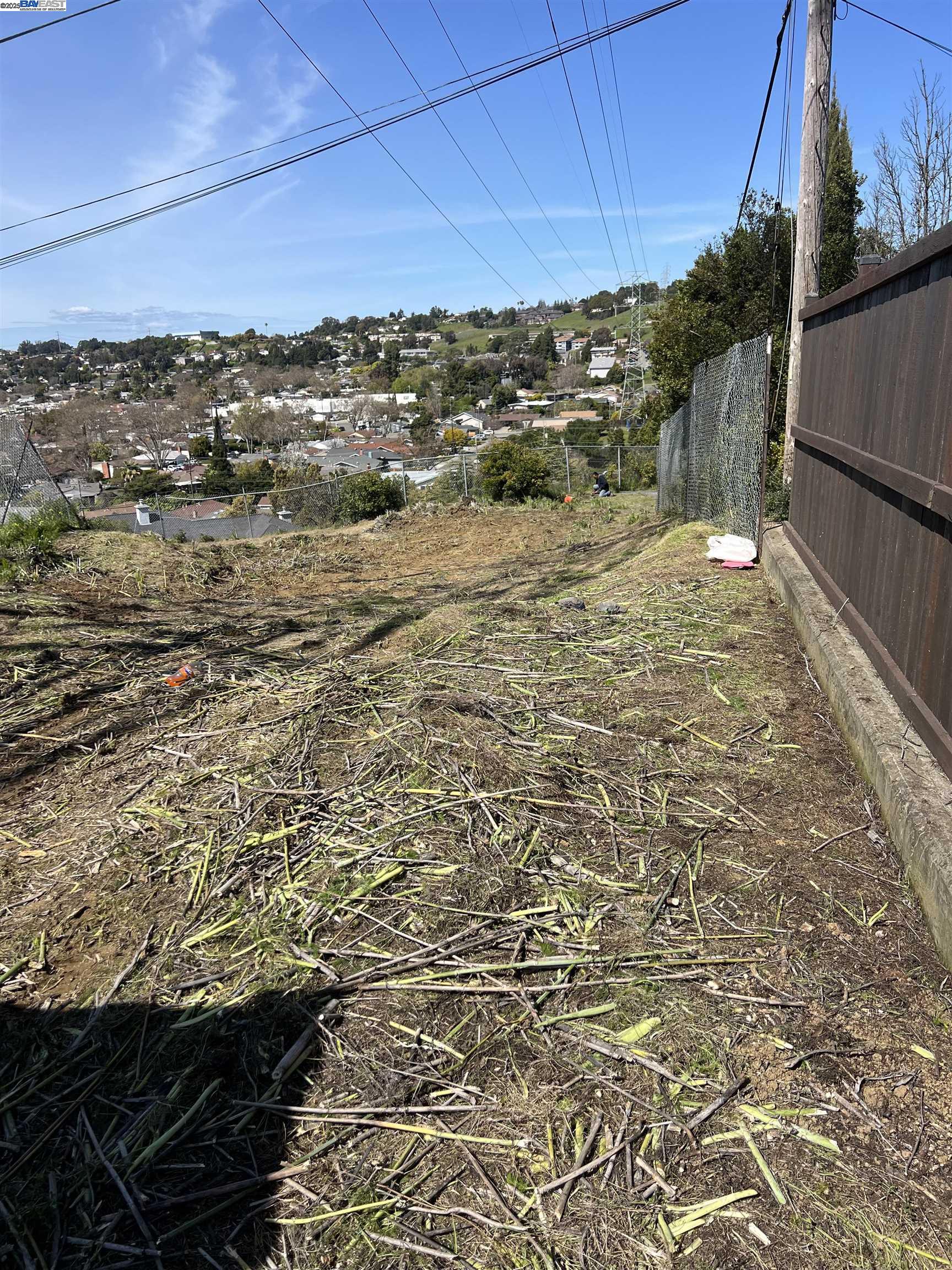 Detail Gallery Image 3 of 5 For 236 Corkwood St, Vallejo,  CA 94591 - – Beds | – Baths