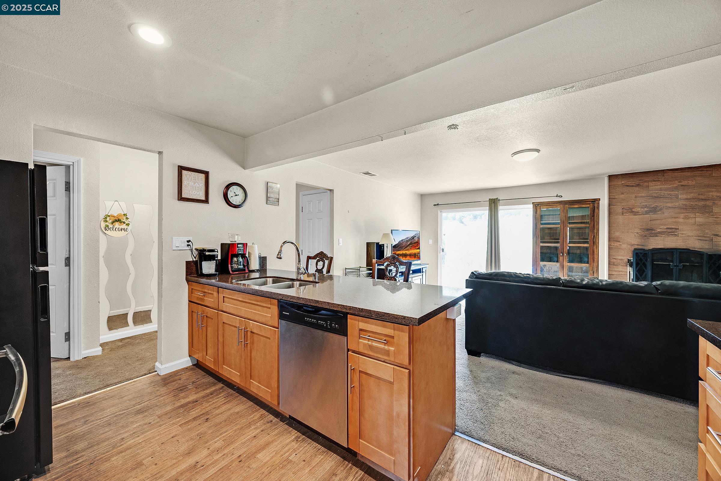 Detail Gallery Image 13 of 35 For 3692 Remuda Way, Pinole,  CA 94564 - 3 Beds | 2 Baths