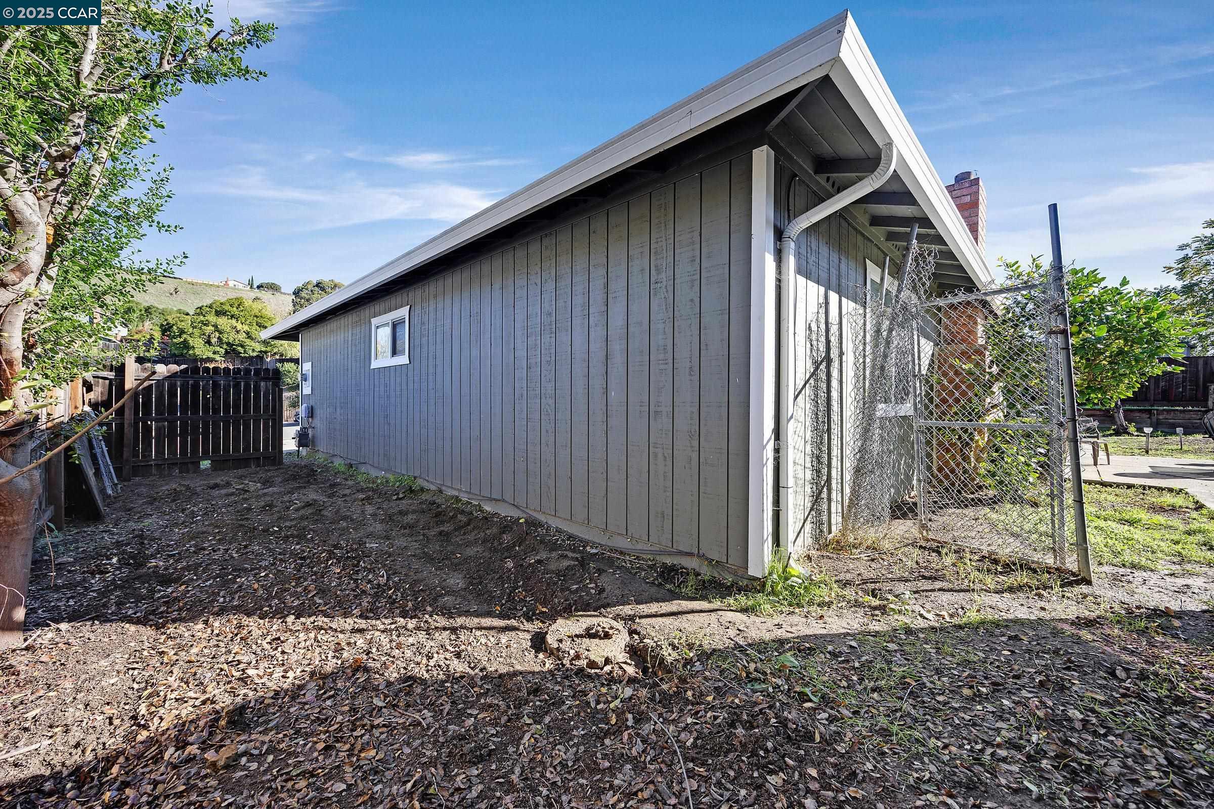 Detail Gallery Image 22 of 35 For 3692 Remuda Way, Pinole,  CA 94564 - 3 Beds | 2 Baths