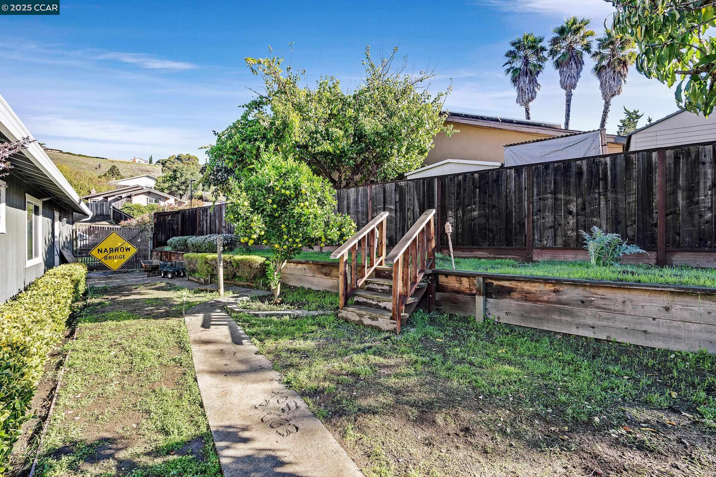 Detail Gallery Image 23 of 35 For 3692 Remuda Way, Pinole,  CA 94564 - 3 Beds | 2 Baths