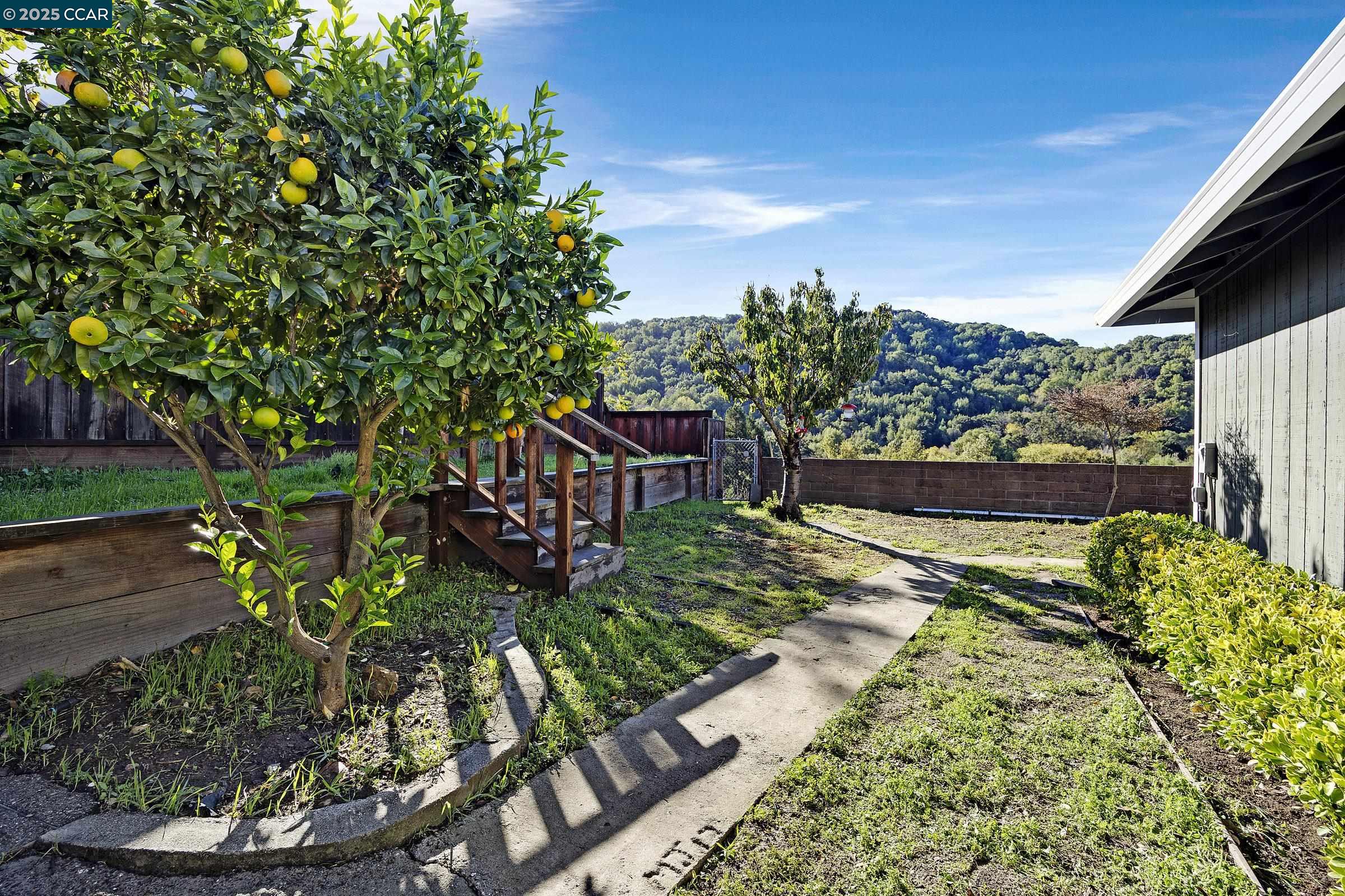 Detail Gallery Image 24 of 35 For 3692 Remuda Way, Pinole,  CA 94564 - 3 Beds | 2 Baths