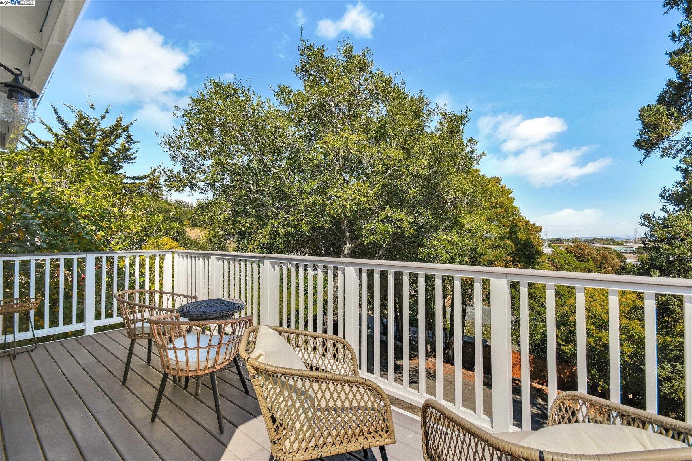 Detail Gallery Image 5 of 42 For 148 Auburn St, San Rafael,  CA 94901 - – Beds | – Baths