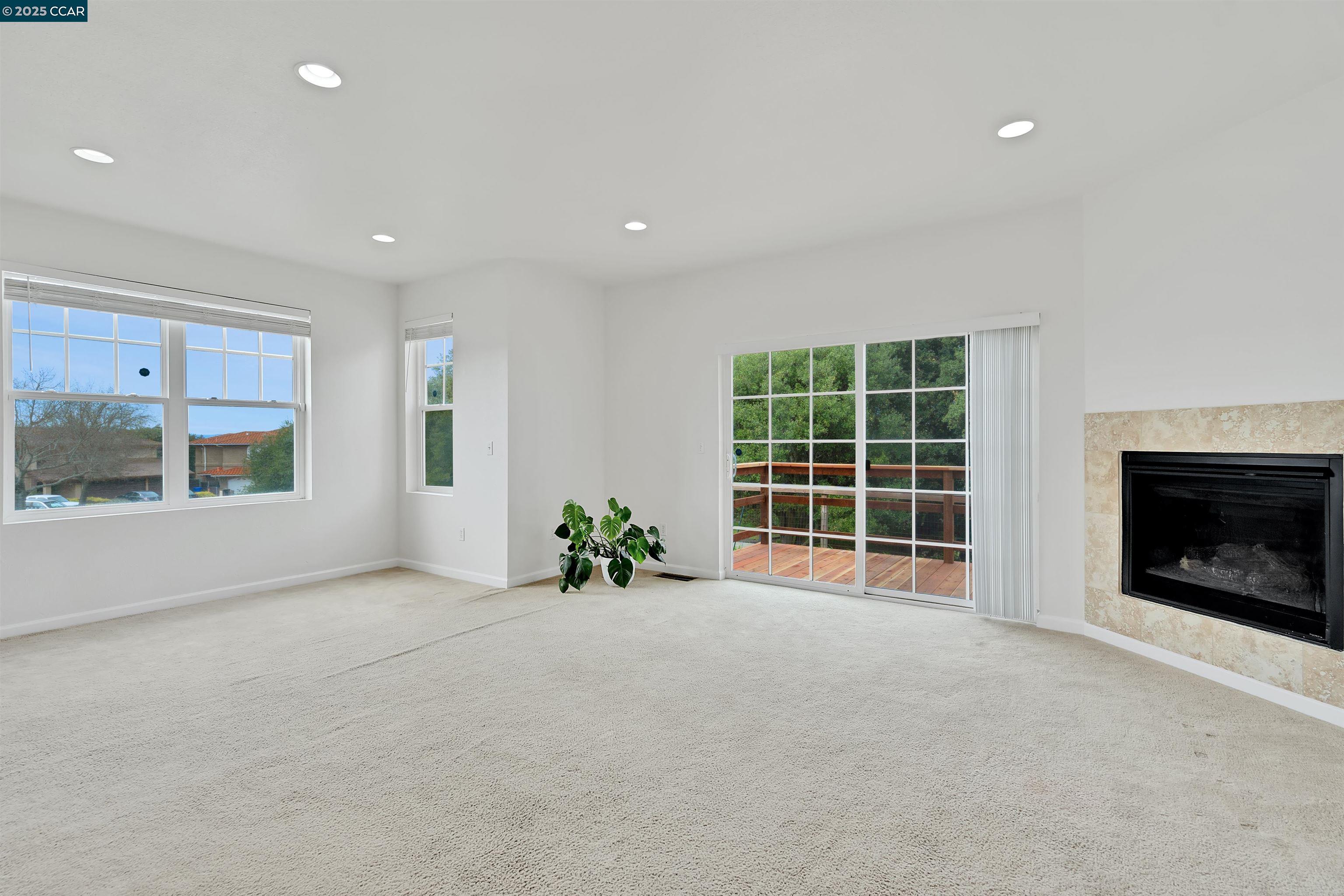 Detail Gallery Image 11 of 25 For 213 N Rancho Place, El Sobrante,  CA 94803 - 3 Beds | 2/1 Baths