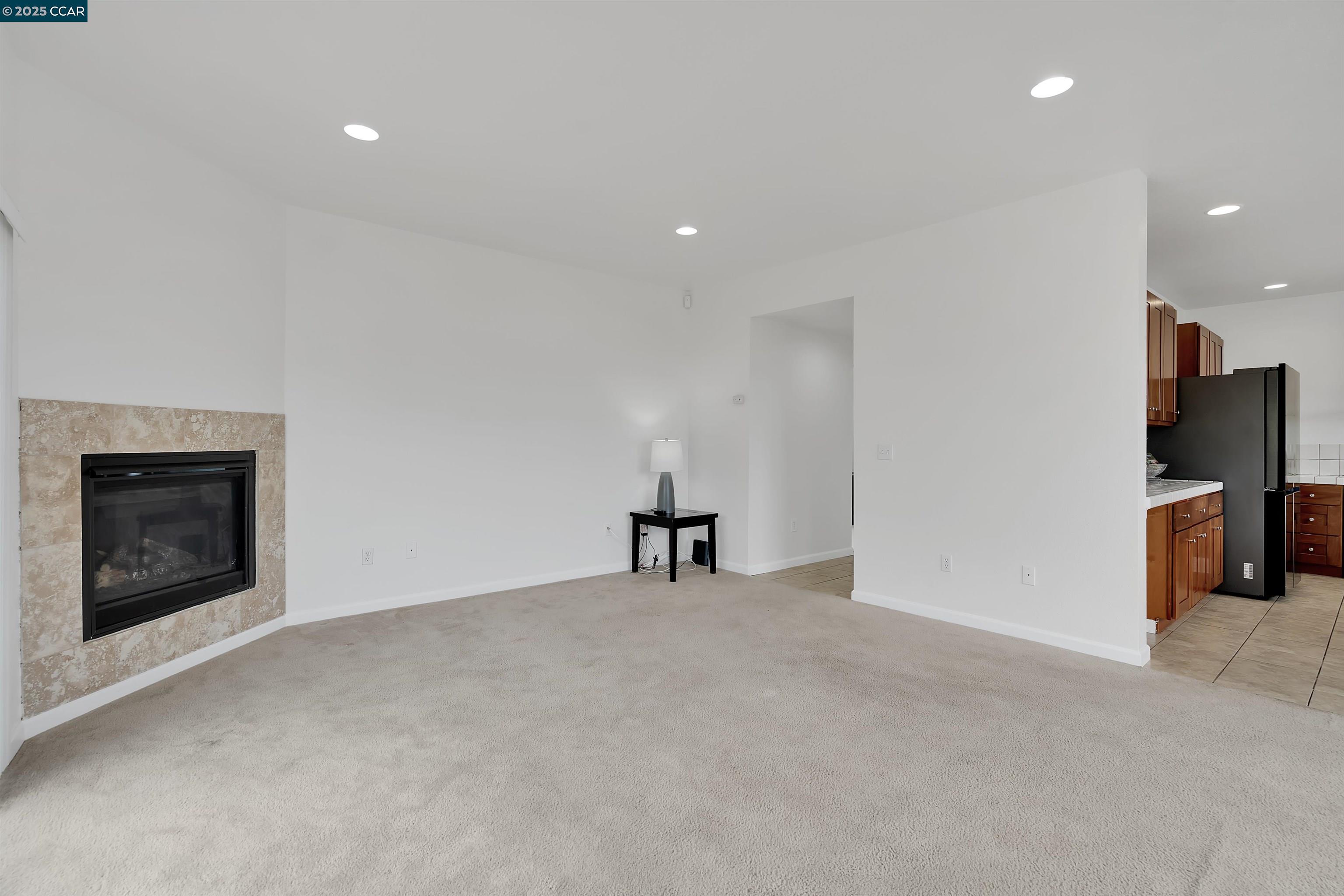 Detail Gallery Image 12 of 25 For 213 N Rancho Place, El Sobrante,  CA 94803 - 3 Beds | 2/1 Baths