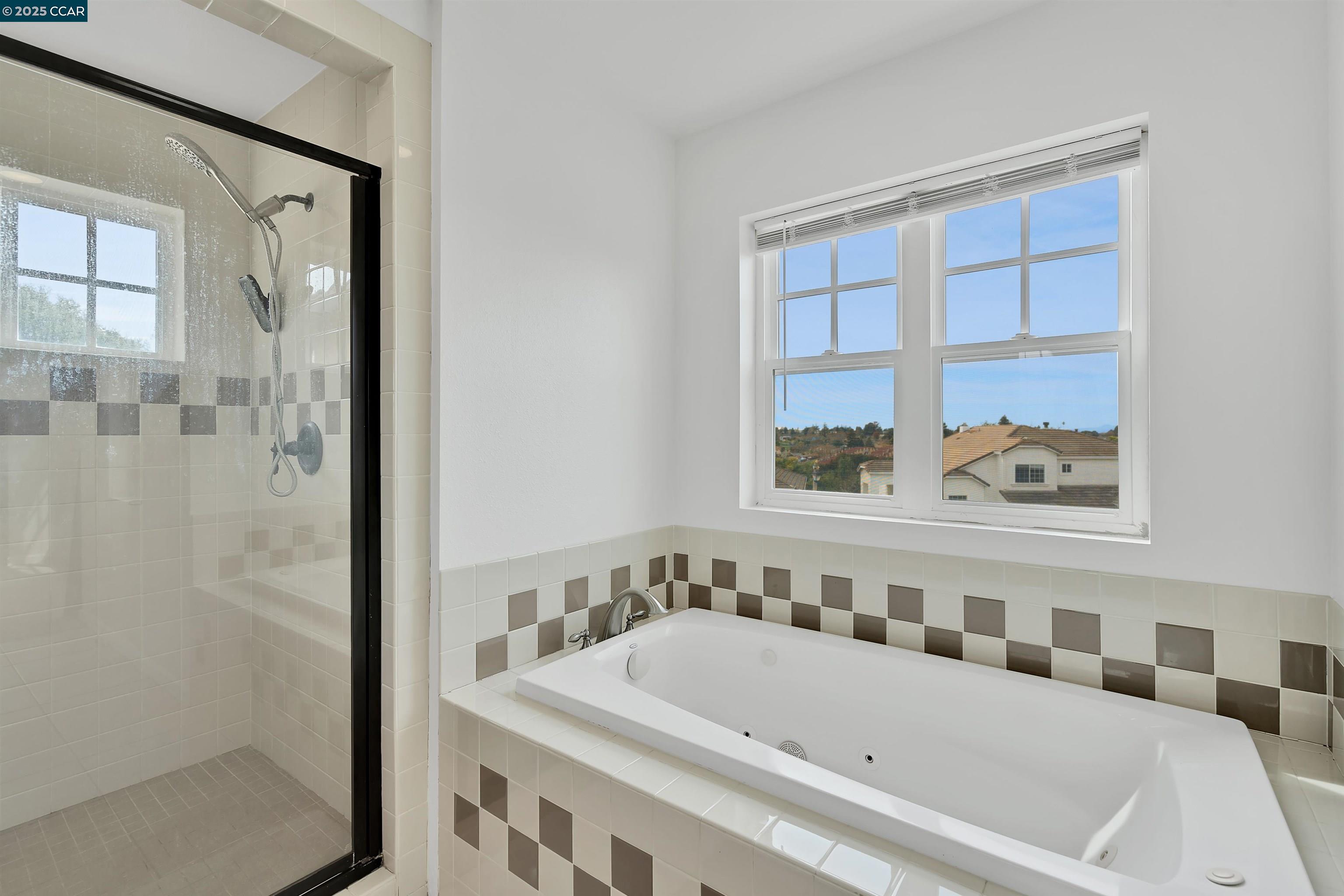 Detail Gallery Image 21 of 25 For 213 N Rancho Place, El Sobrante,  CA 94803 - 3 Beds | 2/1 Baths