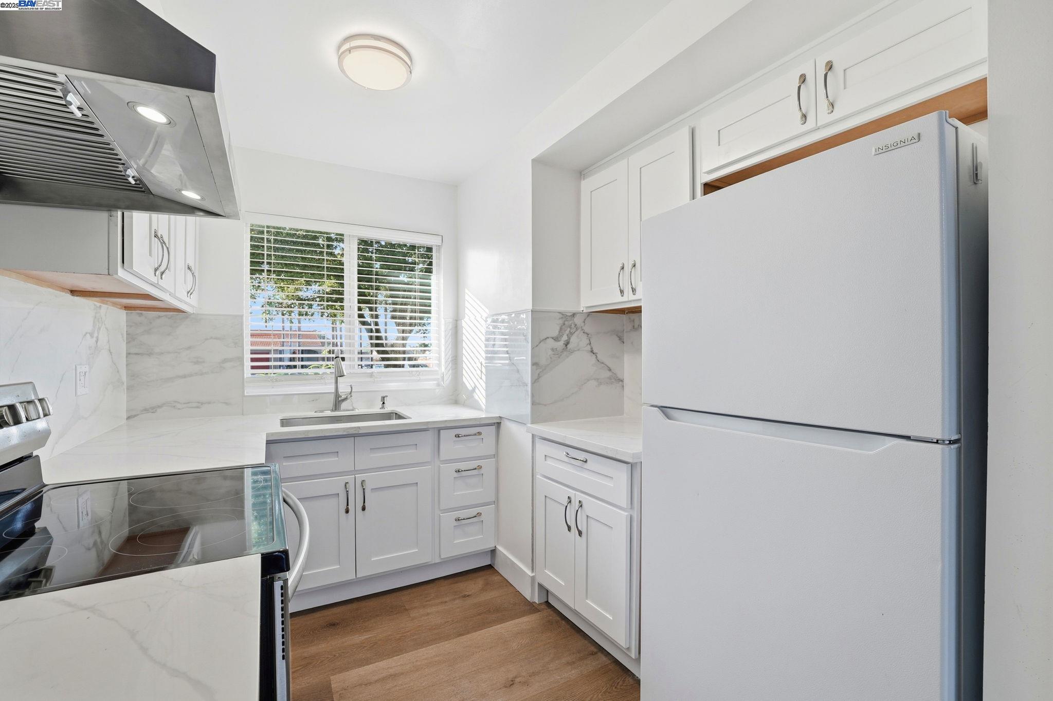 Detail Gallery Image 11 of 34 For 3305 Innerwick Ln, San Jose,  CA 95121 - 2 Beds | 1/1 Baths