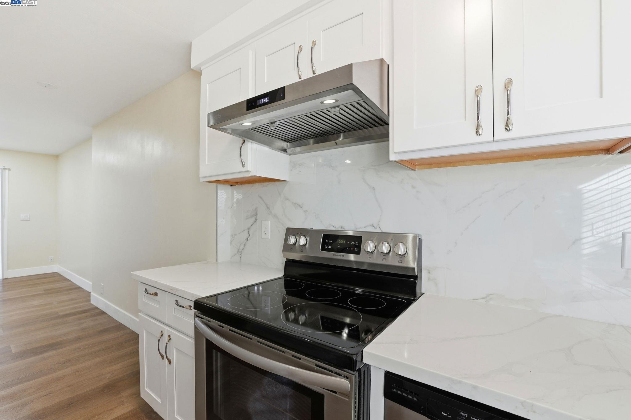 Detail Gallery Image 14 of 34 For 3305 Innerwick Ln, San Jose,  CA 95121 - 2 Beds | 1/1 Baths