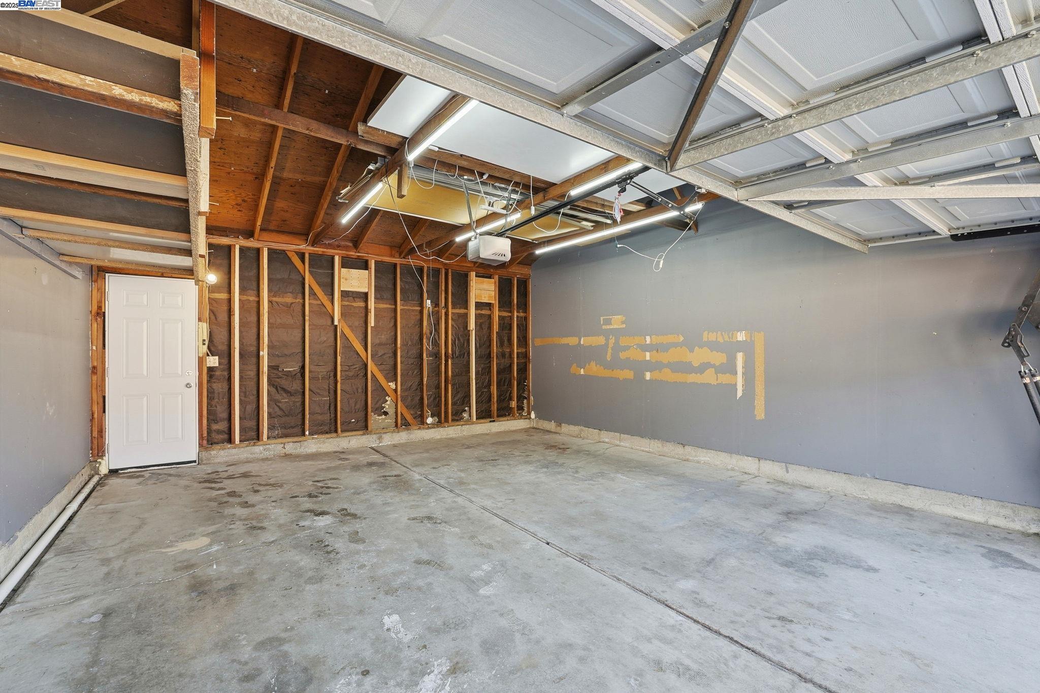 Detail Gallery Image 27 of 34 For 3305 Innerwick Ln, San Jose,  CA 95121 - 2 Beds | 1/1 Baths