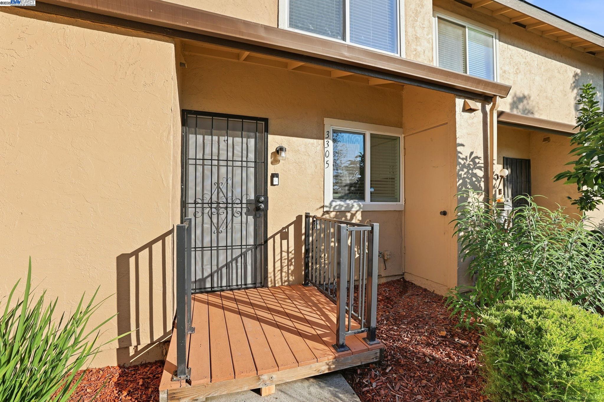 Detail Gallery Image 4 of 34 For 3305 Innerwick Ln, San Jose,  CA 95121 - 2 Beds | 1/1 Baths