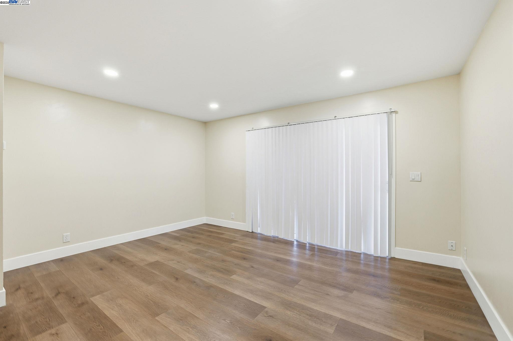 Detail Gallery Image 7 of 34 For 3305 Innerwick Ln, San Jose,  CA 95121 - 2 Beds | 1/1 Baths