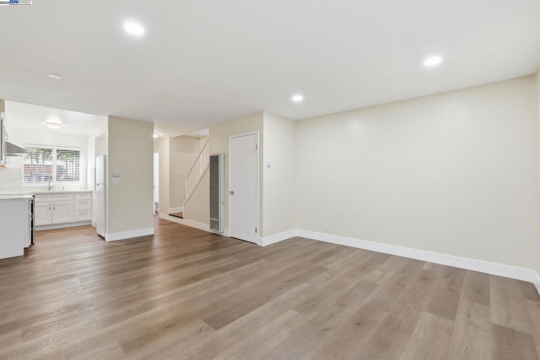 Detail Gallery Image 10 of 34 For 3305 Innerwick Ln, San Jose,  CA 95121 - 2 Beds | 1/1 Baths