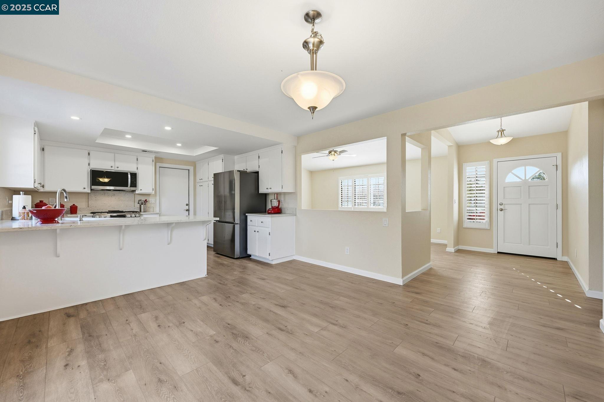 Detail Gallery Image 13 of 44 For 304 Lion Valley Rd, Escondido,  CA 92027 - 3 Beds | 2 Baths