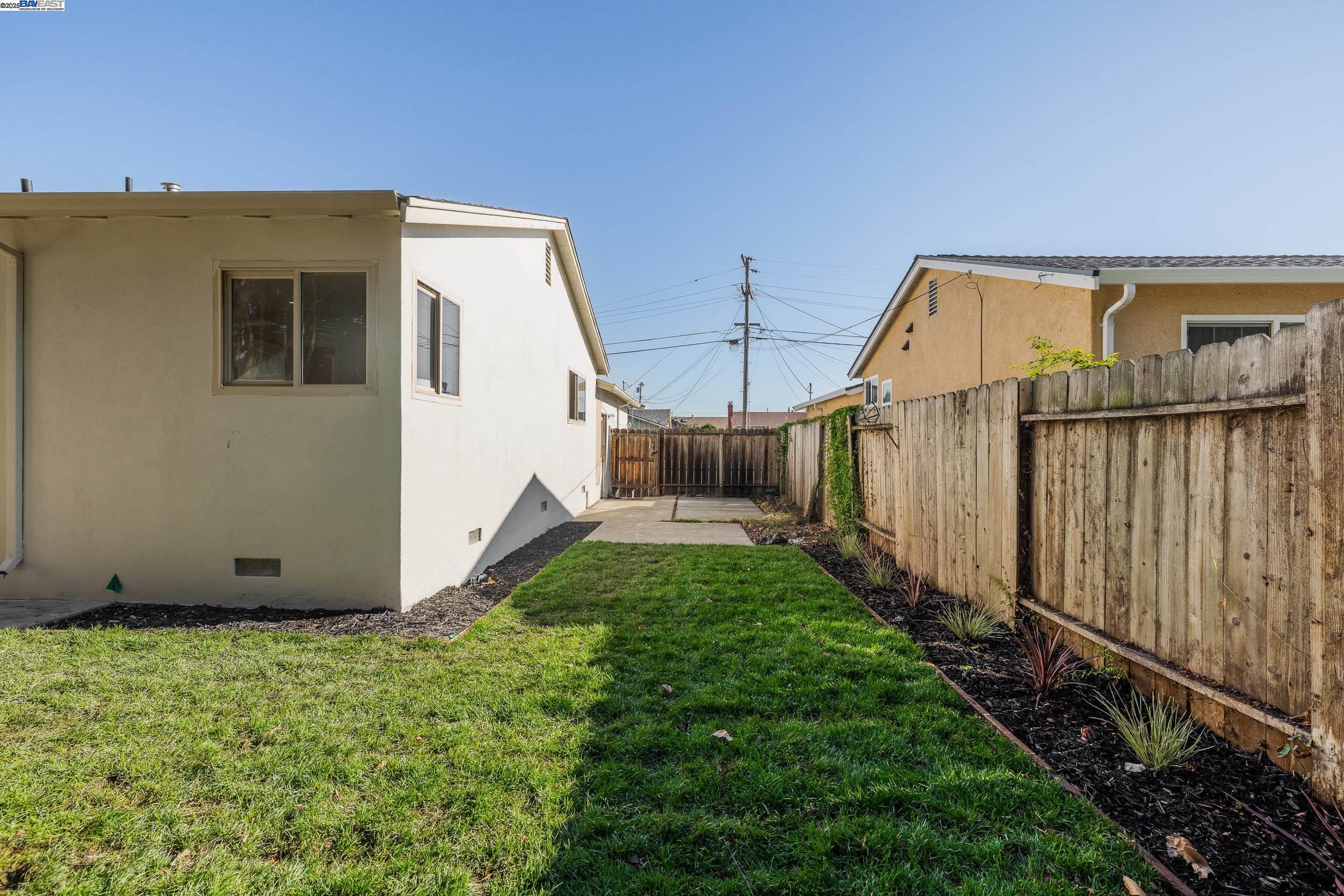 Detail Gallery Image 23 of 23 For 1980 Dayton Ave, San Leandro,  CA 94579 - 3 Beds | 2 Baths