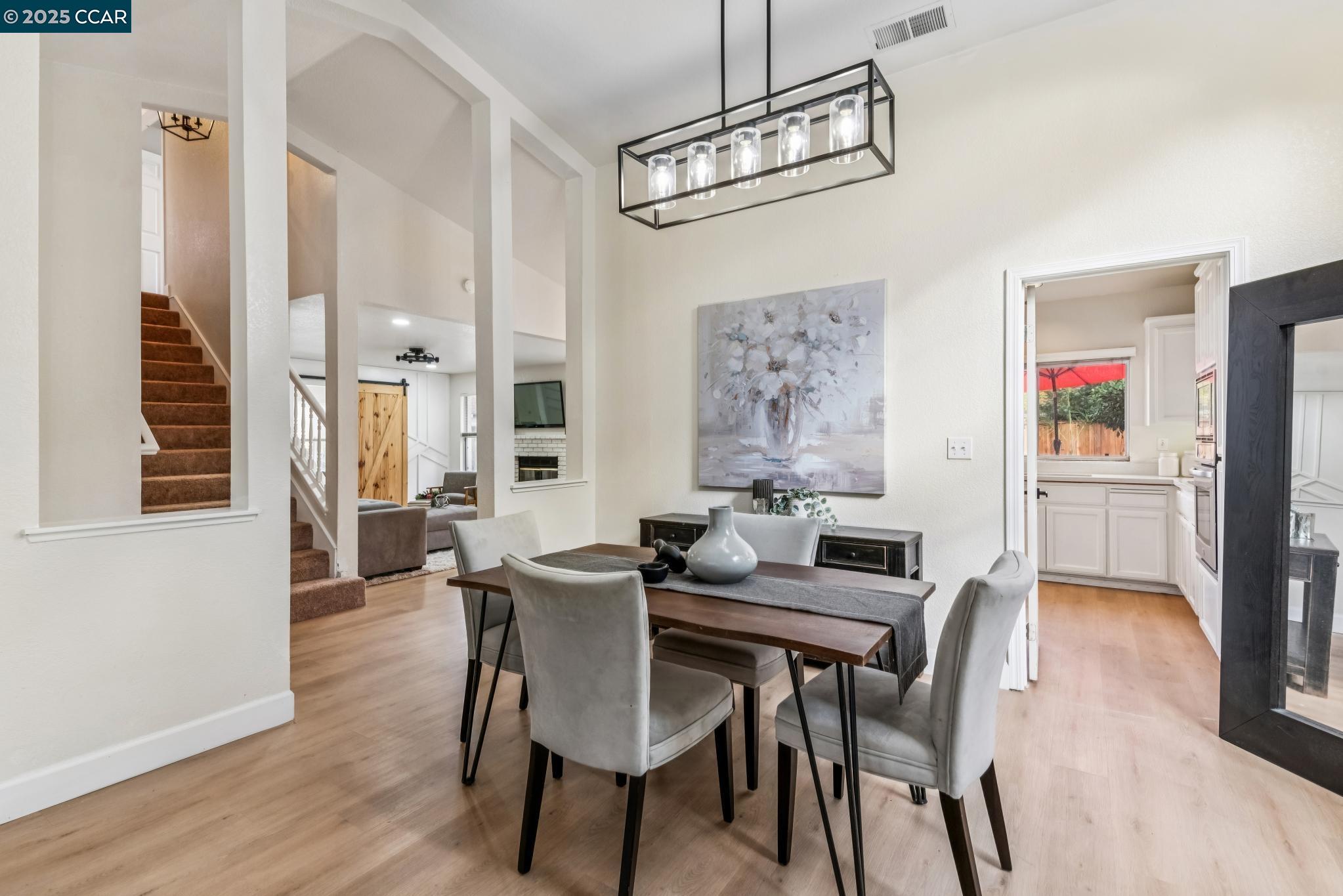 Detail Gallery Image 13 of 56 For 4544 La Vista Ct, Oakley,  CA 94561 - 4 Beds | 2/1 Baths