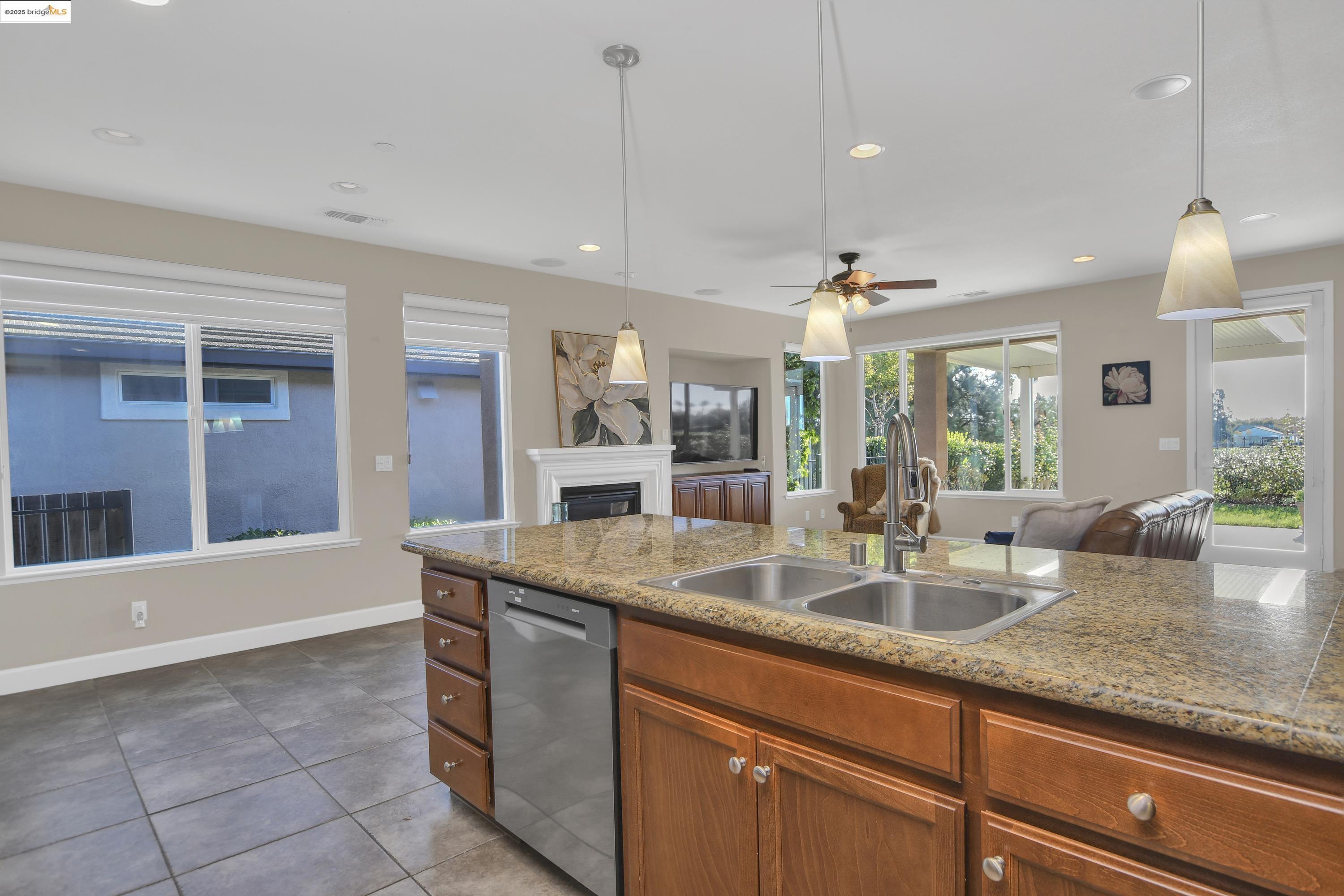 Detail Gallery Image 19 of 40 For 353 Desert Forest Ct, Rio Vista,  CA 94571 - 2 Beds | 2 Baths