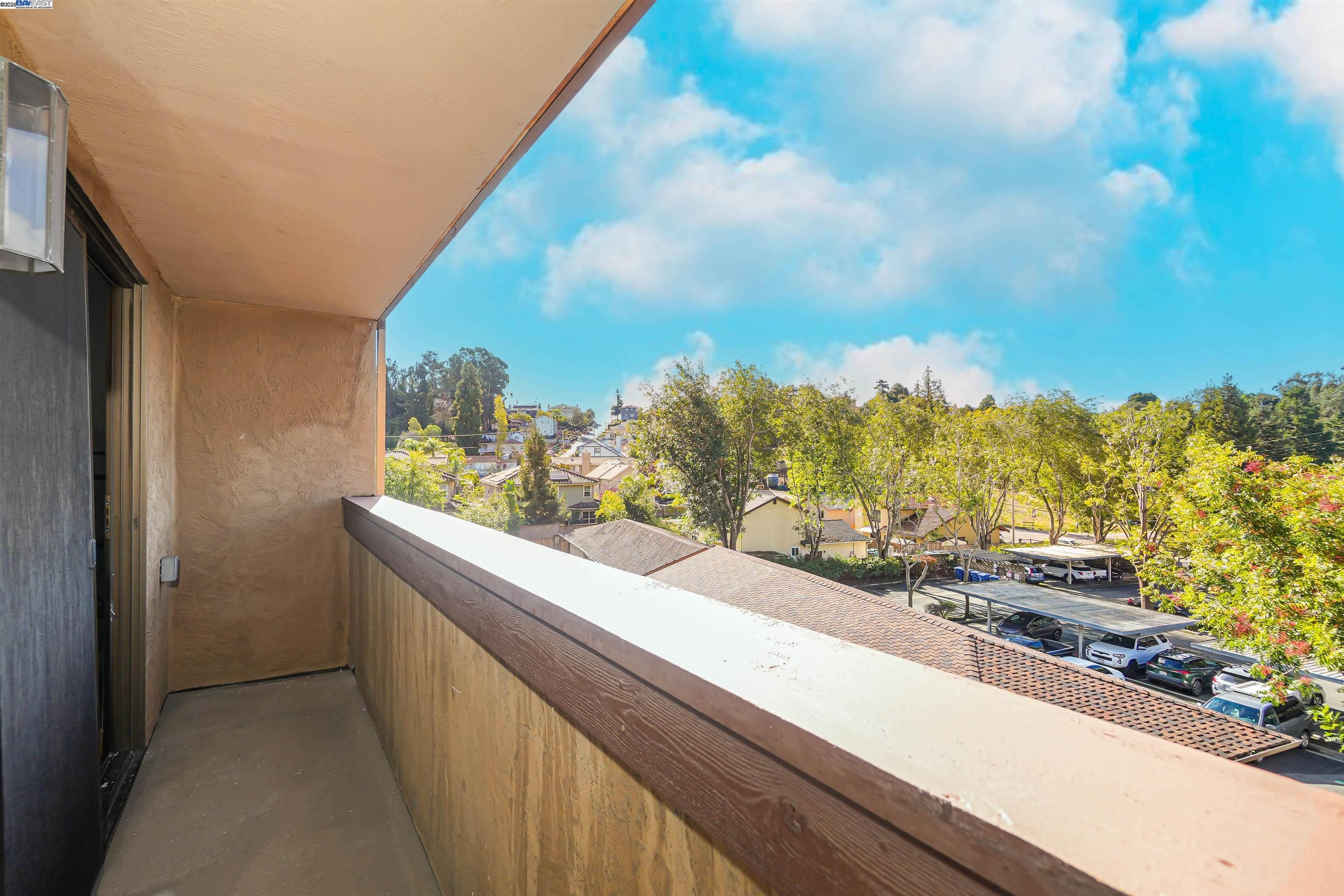 Detail Gallery Image 48 of 55 For 26937 Hayward Blvd #217,  Hayward,  CA 94542 - 3 Beds | 2 Baths