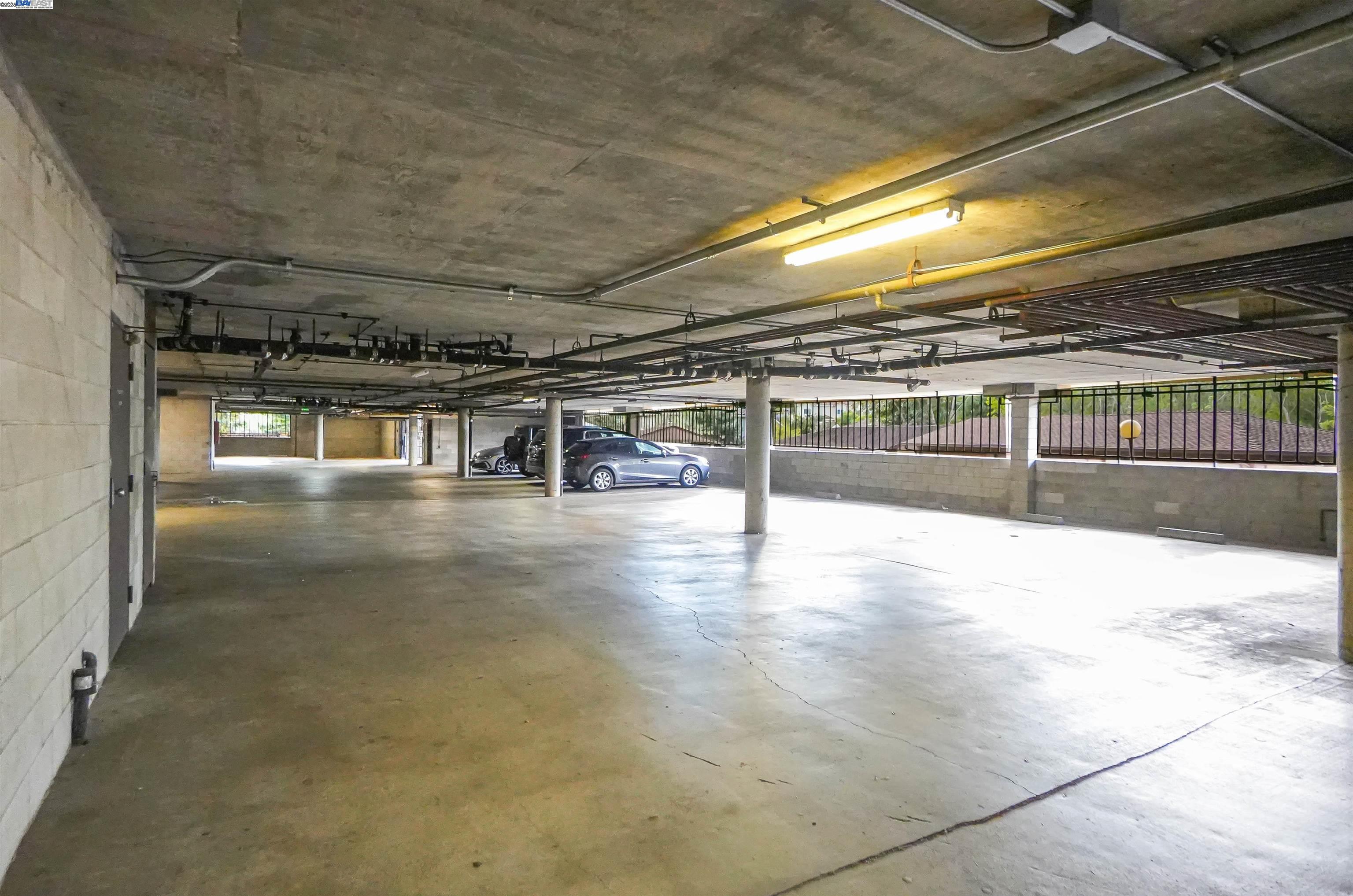 Detail Gallery Image 52 of 55 For 26937 Hayward Blvd #217,  Hayward,  CA 94542 - 3 Beds | 2 Baths