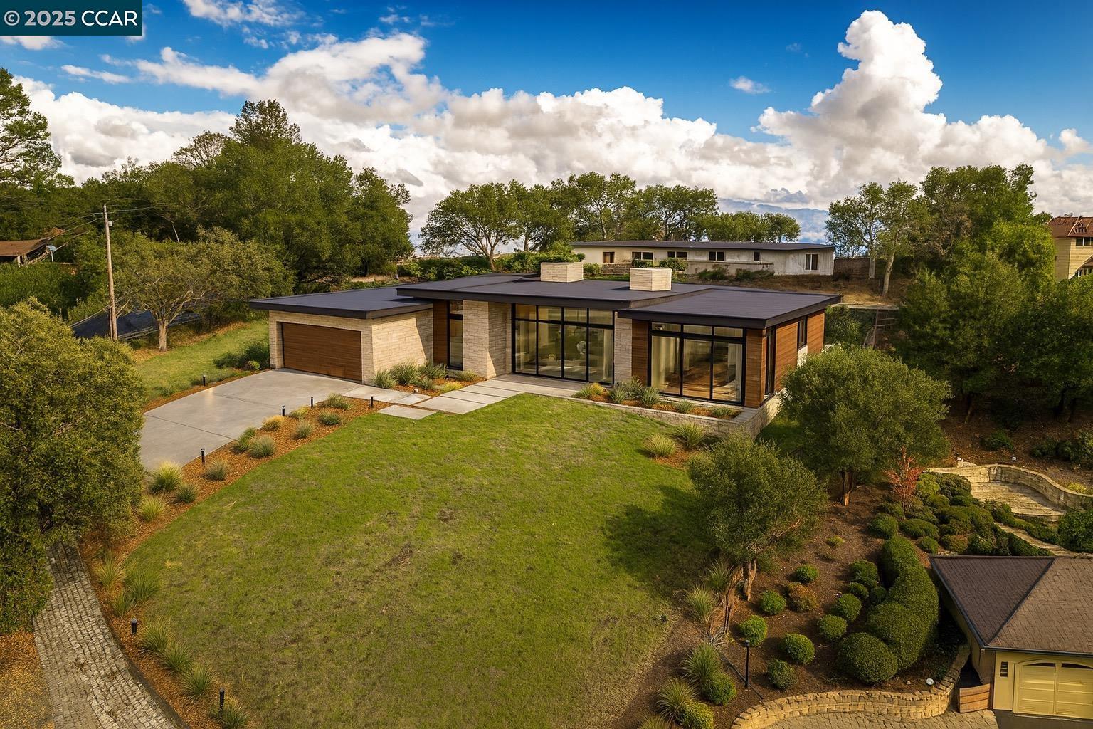 Detail Gallery Image 2 of 10 For 8 Gable Lane, Lafayette,  CA 94549 - – Beds | – Baths