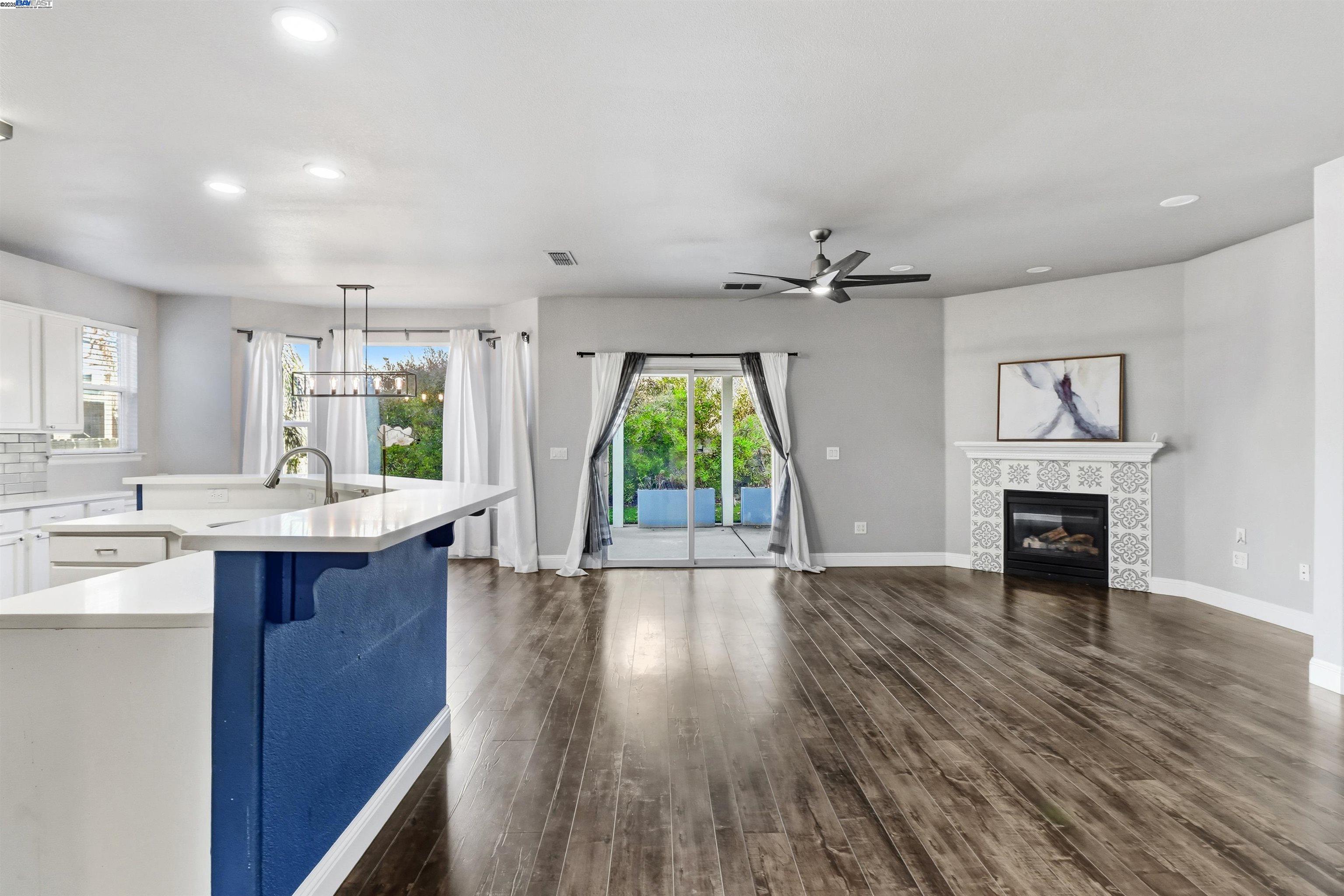 Detail Gallery Image 13 of 59 For 5512 Sagehen Ct, Loomis,  CA 95650 - 4 Beds | 3/1 Baths