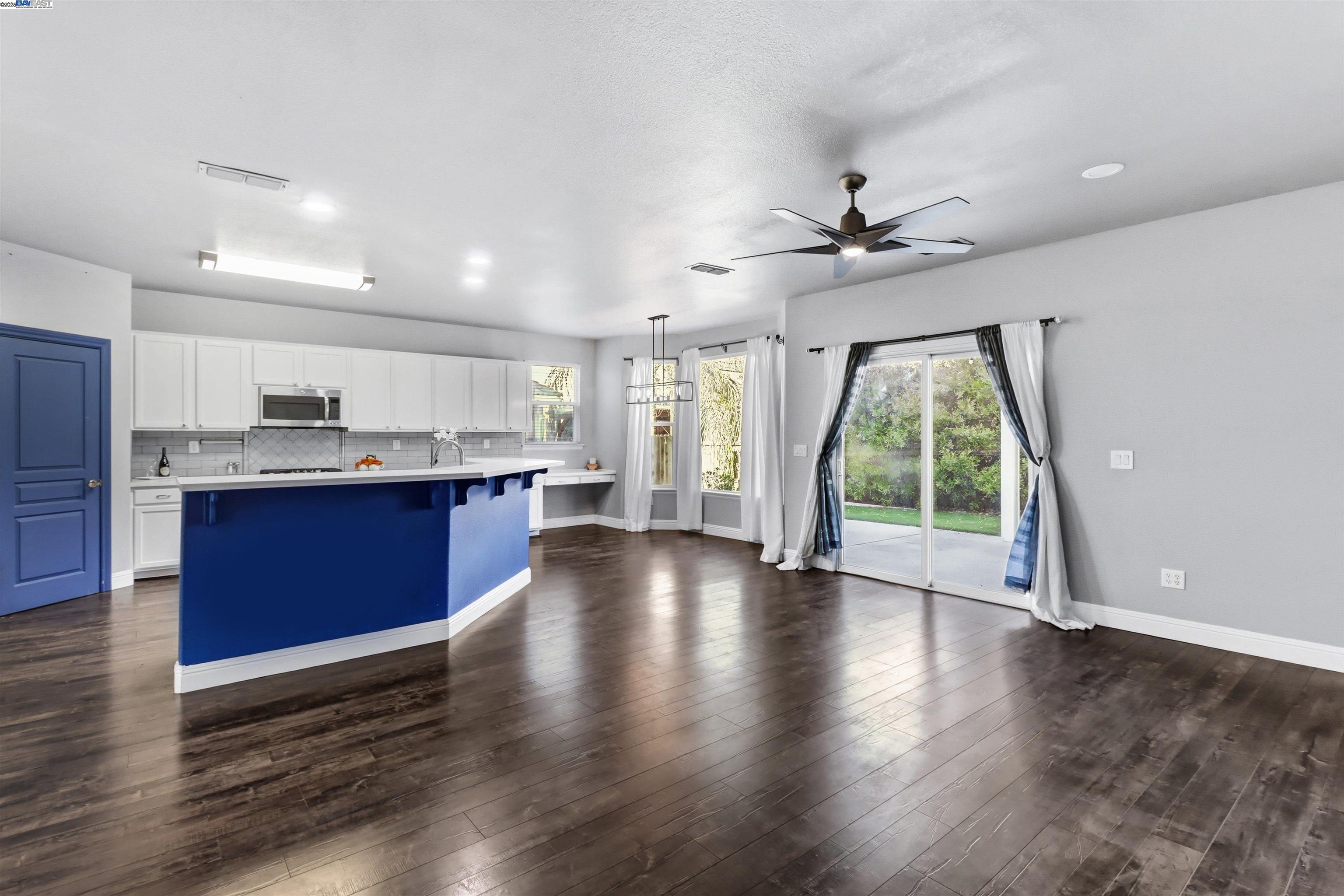 Detail Gallery Image 15 of 59 For 5512 Sagehen Ct, Loomis,  CA 95650 - 4 Beds | 3/1 Baths